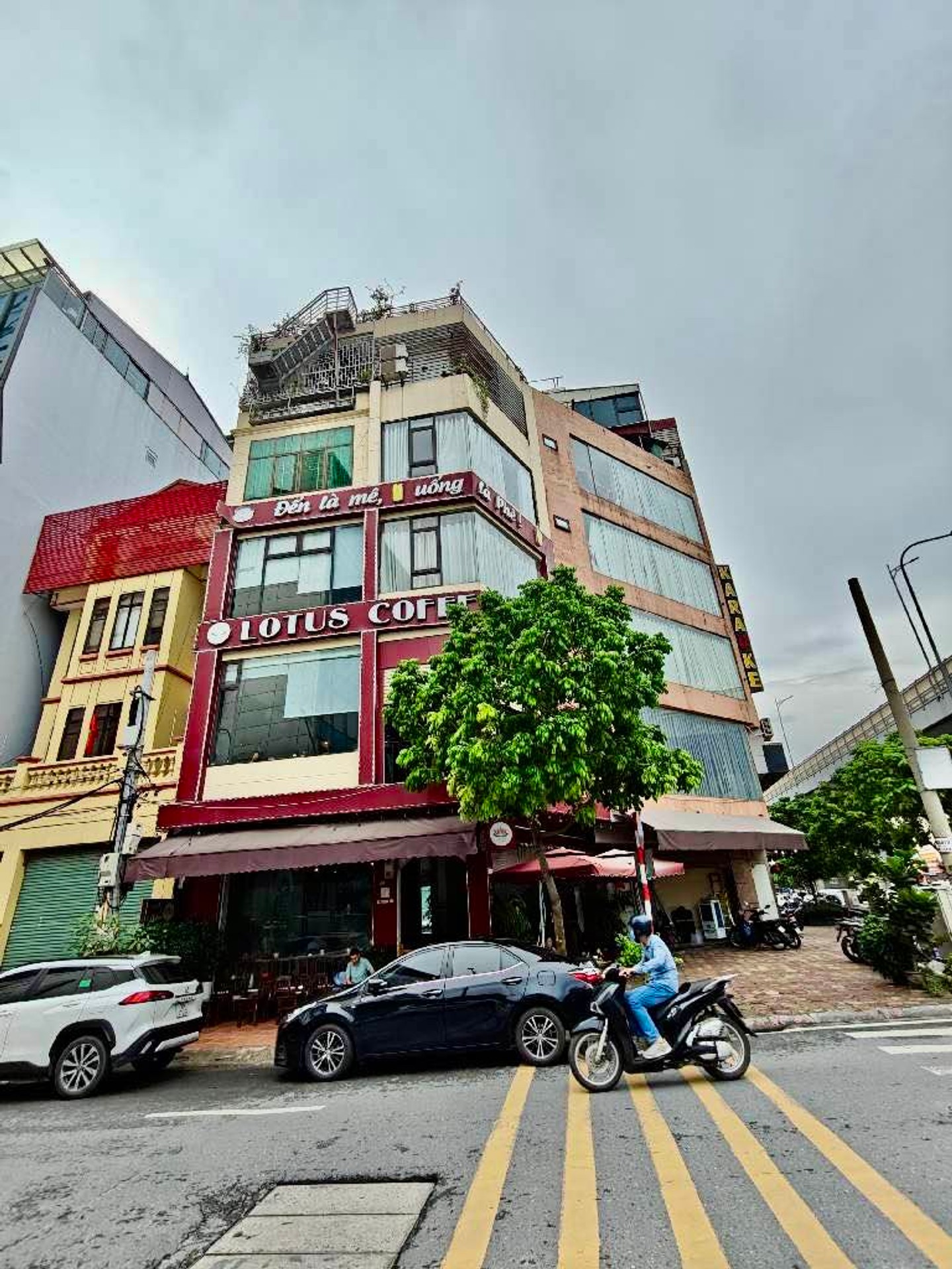 Bán nhà Lê Trọng Tấn - diện tích 87m2 5 tầng - Lô góc 2 mặt thoáng - giá 8,2 tỷ