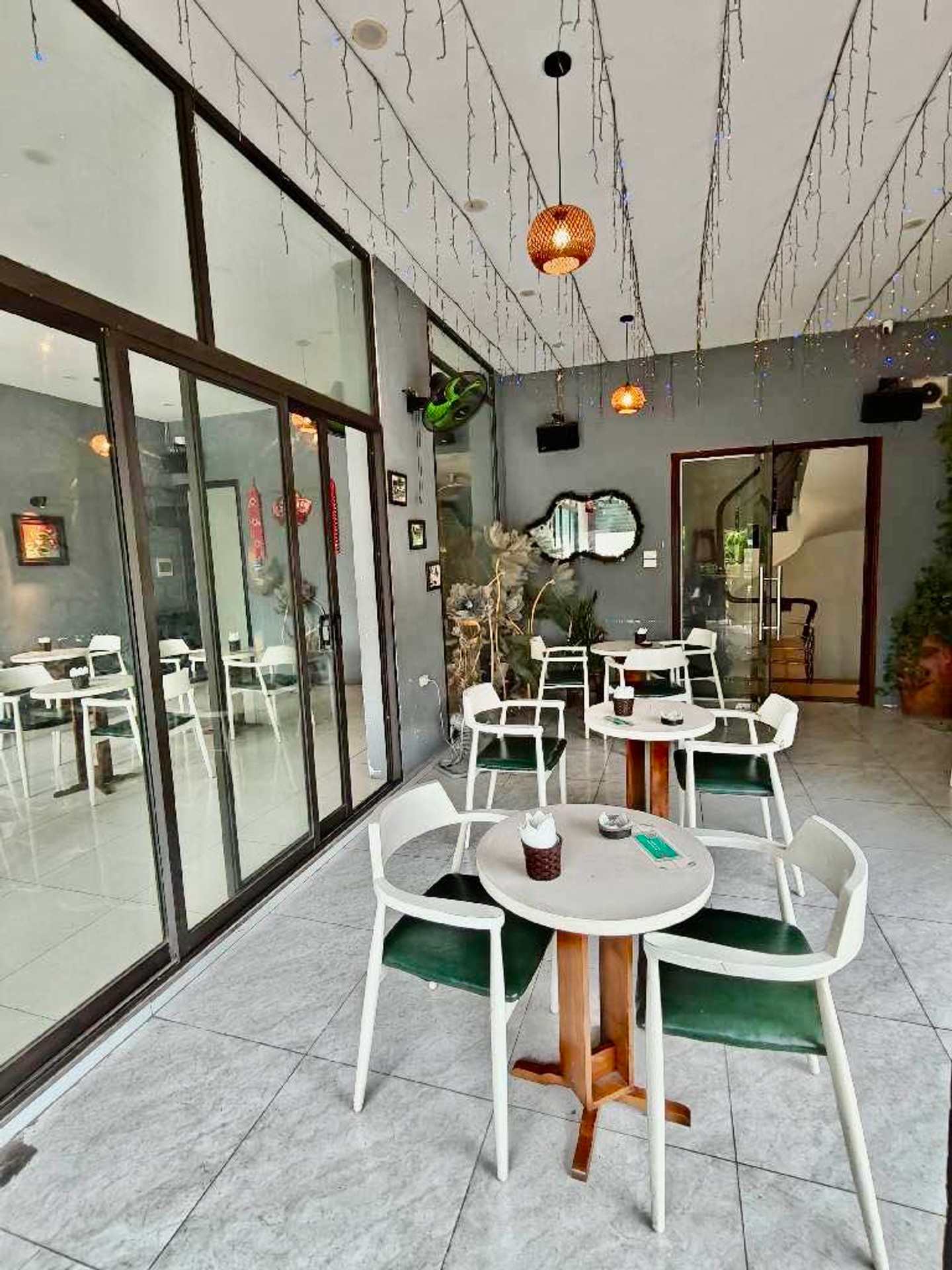 Bán nhà Lê Trọng Tấn - diện tích 87m2 5 tầng - Lô góc 2 mặt thoáng - giá 8,2 tỷ