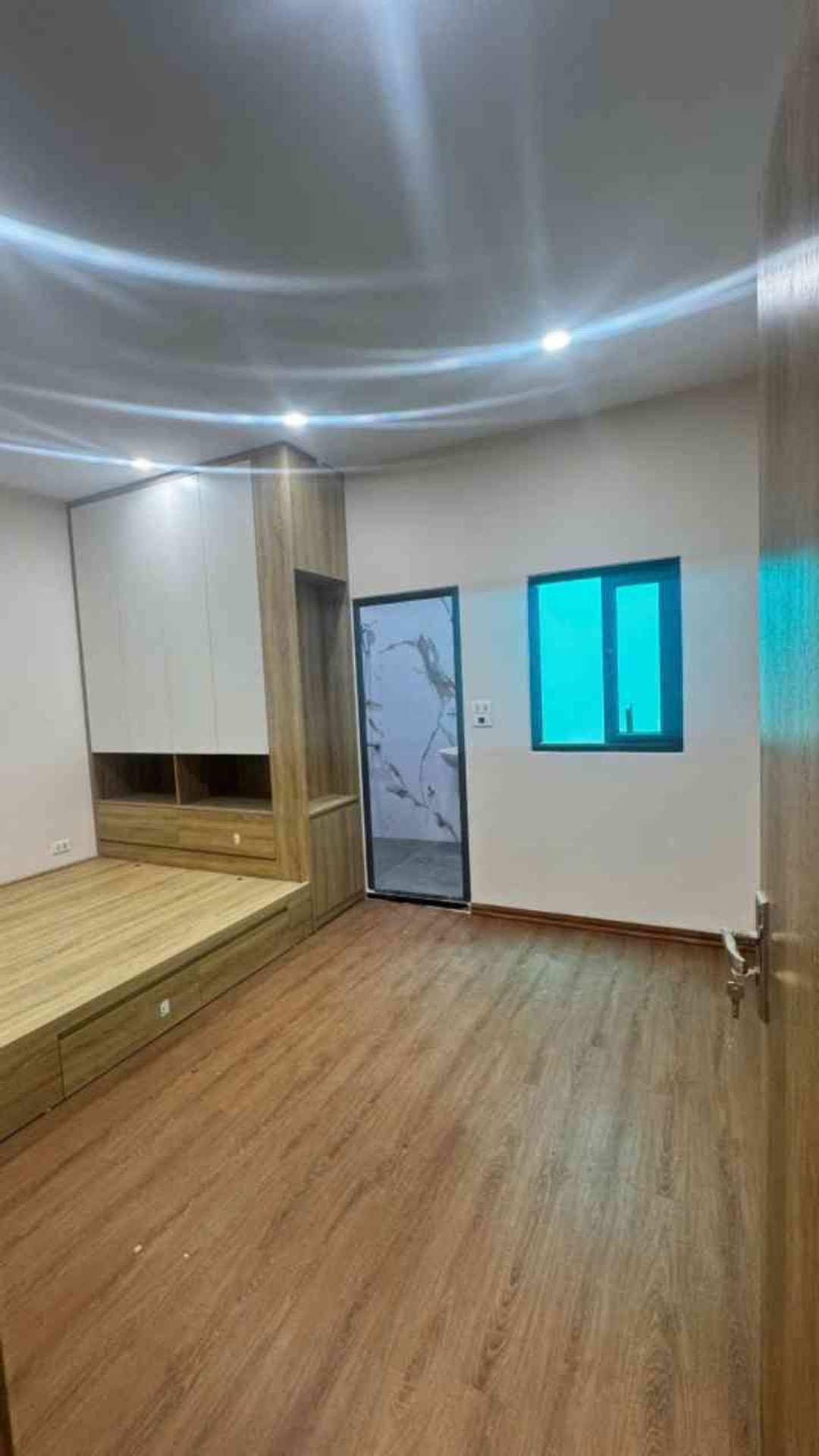 Bán nhà Bùi Xương Trạch - diện tích 45m2 2 tầng - ô tô vào trong nhà - giá 3,56 tỷ
