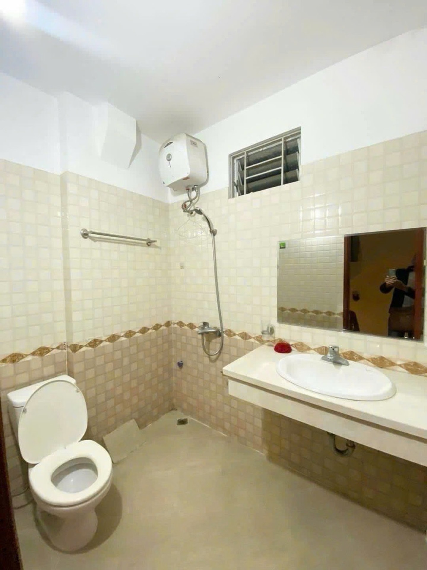 Bán nhà Ngõ Trại cá - diện tích 30m2 5 tầng - Nhà đẹp hiếm có - giá 8,5 tỷ