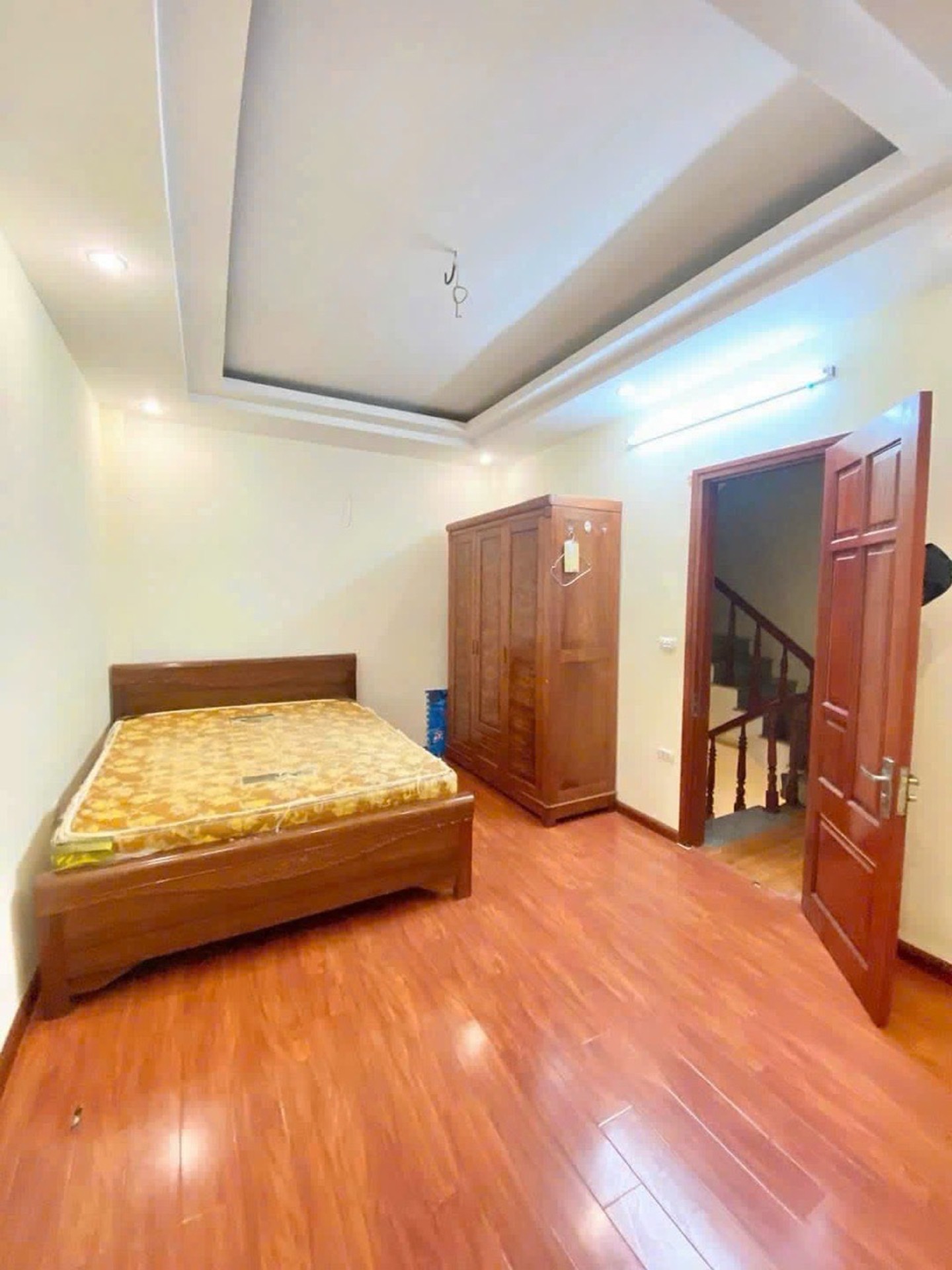 Bán nhà Ngõ Trại cá - diện tích 30m2 5 tầng - Nhà đẹp hiếm có - giá 8,5 tỷ