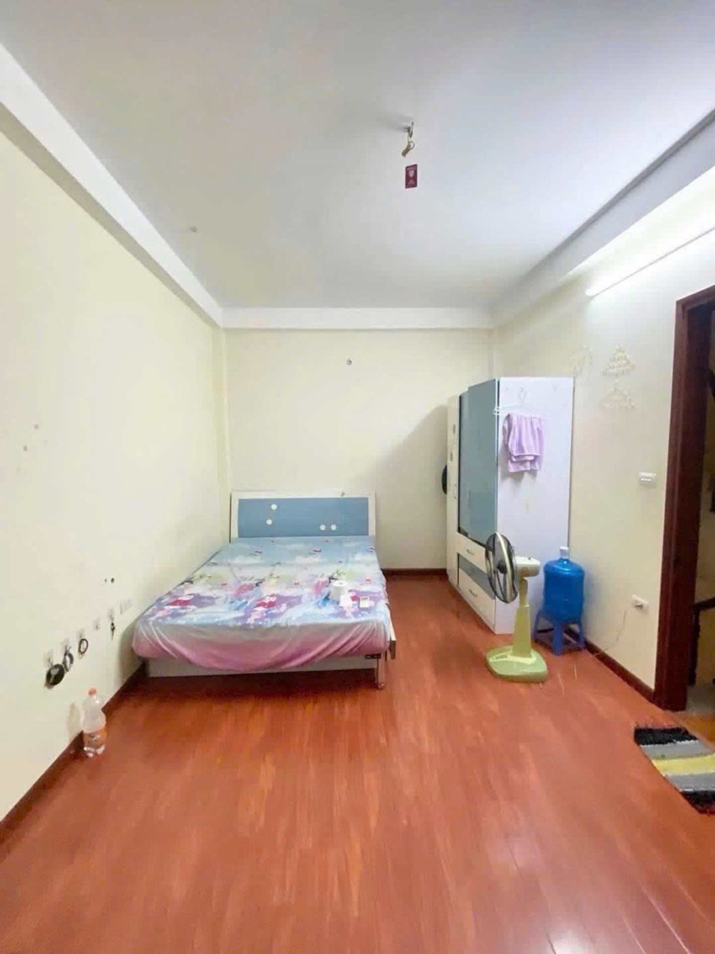 Bán nhà Ngõ Trại cá - diện tích 30m2 5 tầng - Nhà đẹp hiếm có - giá 8,5 tỷ