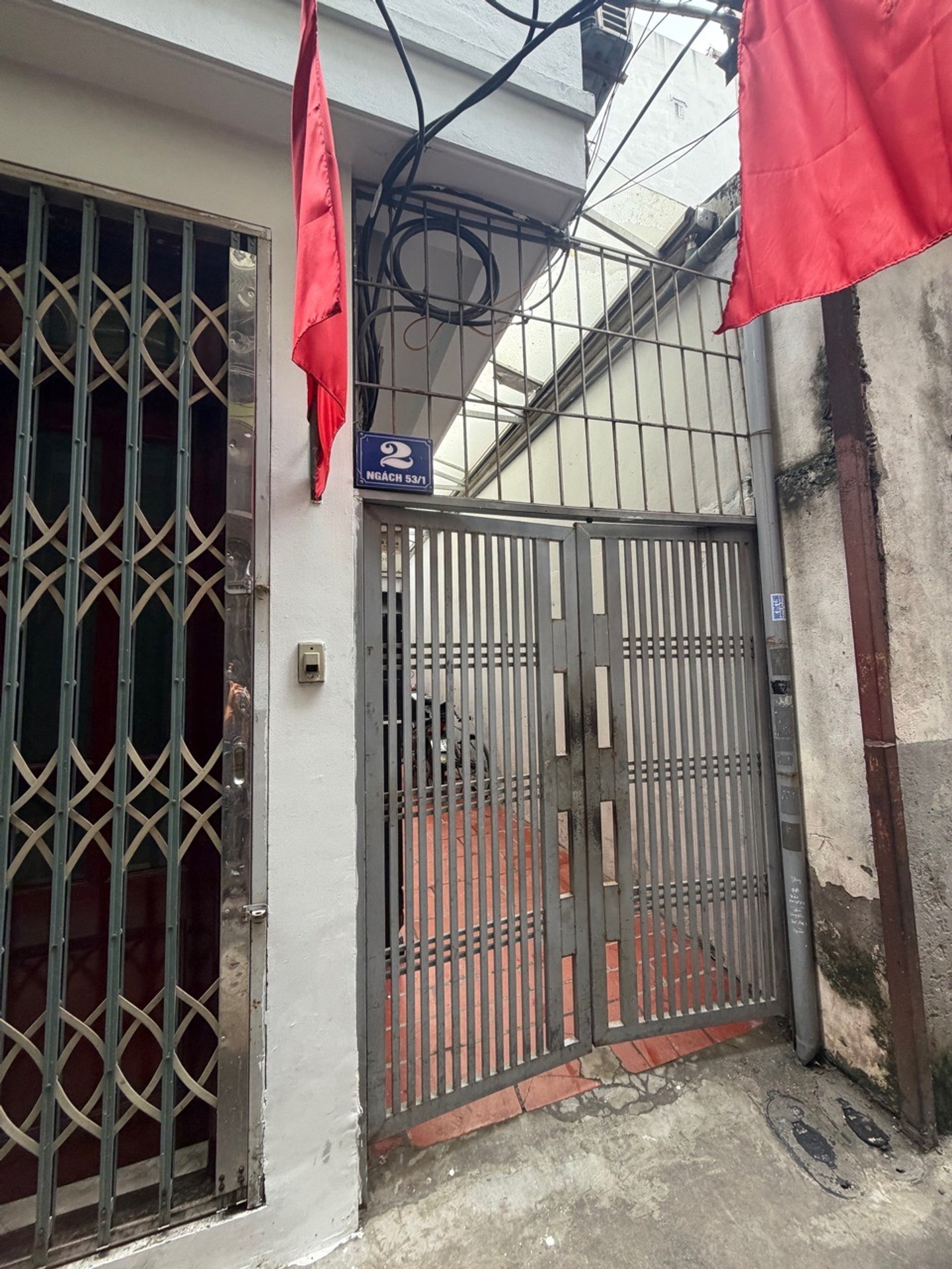 Bán nhà Ngõ Trại cá - diện tích 30m2 5 tầng - Nhà đẹp hiếm có - giá 8,5 tỷ