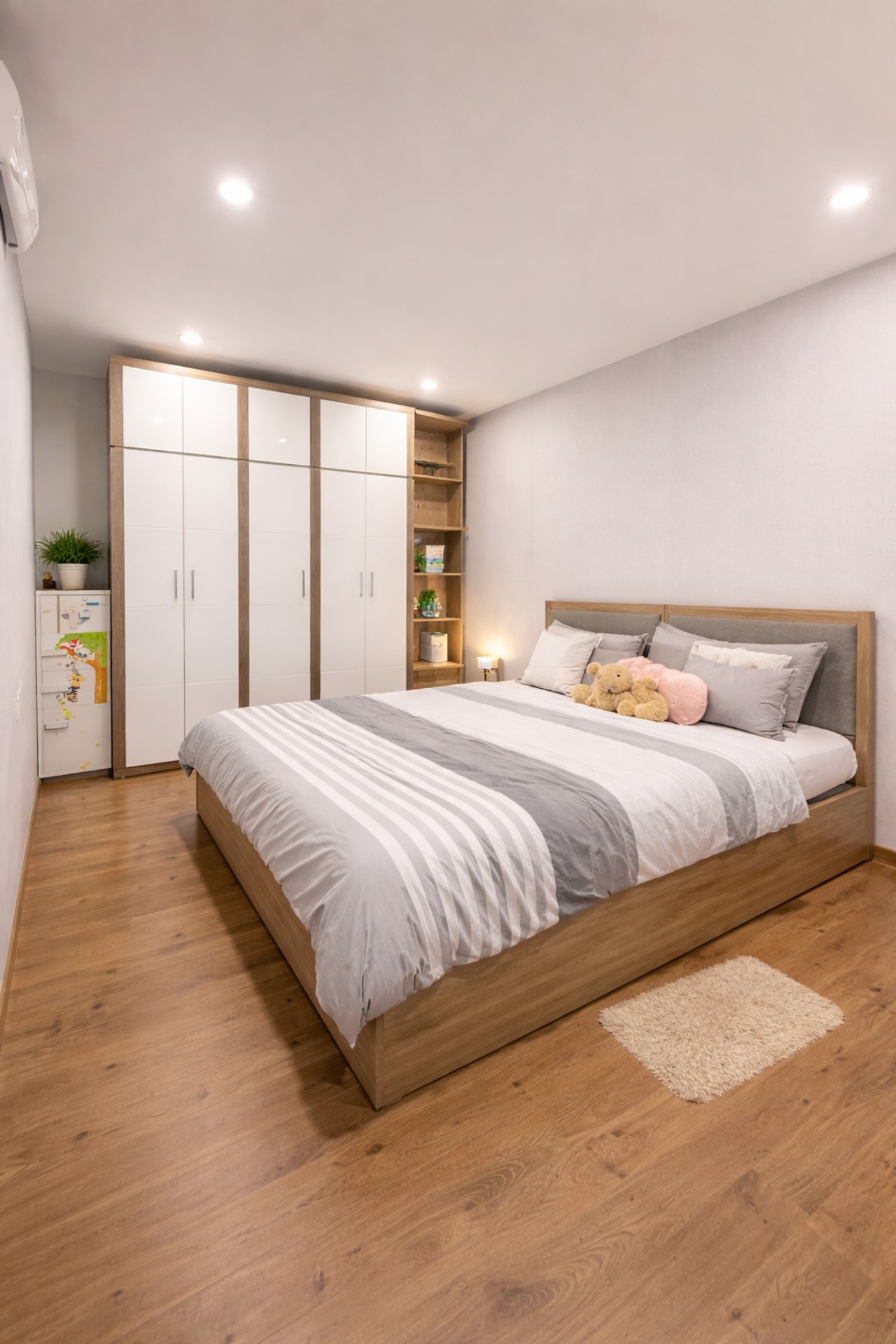 Bán nhà Nguyễn Đức Cảnh - diện tích 52m2 6 tầng - Nhà đẹp hiếm có - giá 4,79 tỷ
