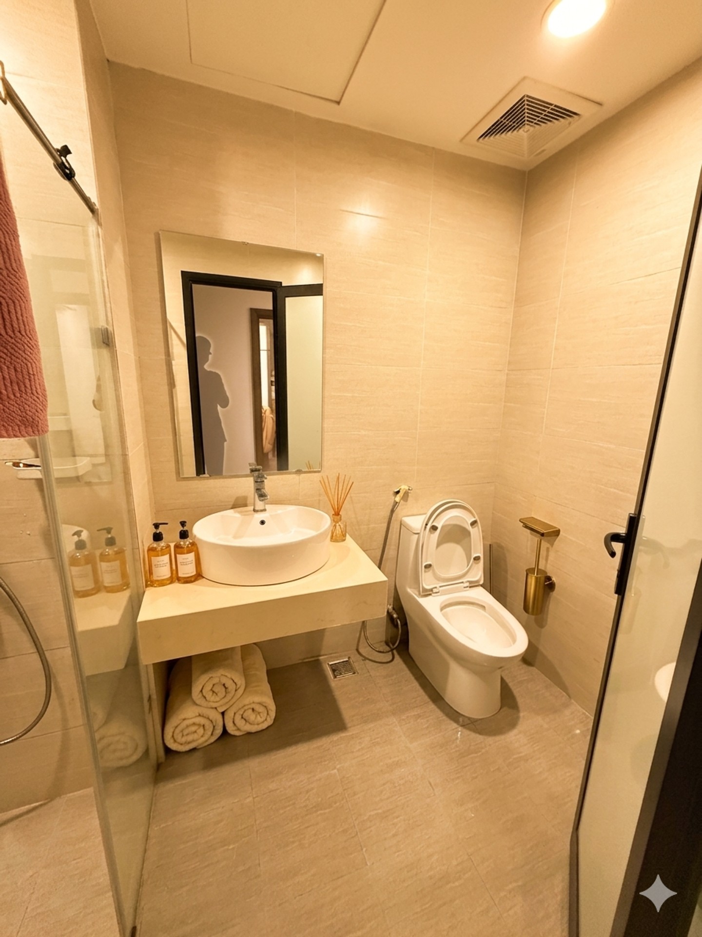 Bán nhà Nguyễn Đức Cảnh - diện tích 52m2 6 tầng - Nhà đẹp hiếm có - giá 4,79 tỷ