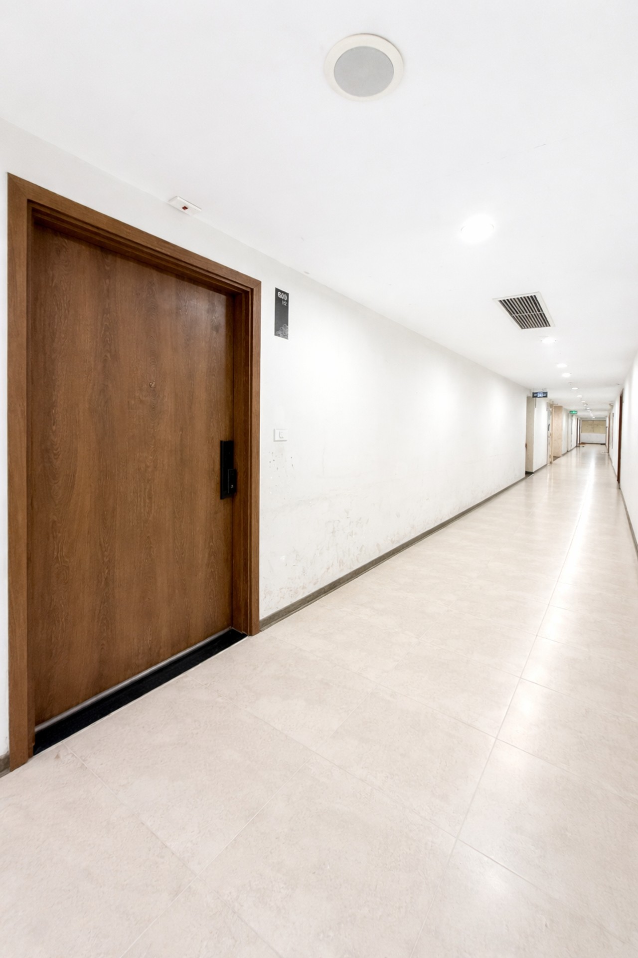 Bán nhà Nguyễn Đức Cảnh - diện tích 52m2 6 tầng - Nhà đẹp hiếm có - giá 4,79 tỷ