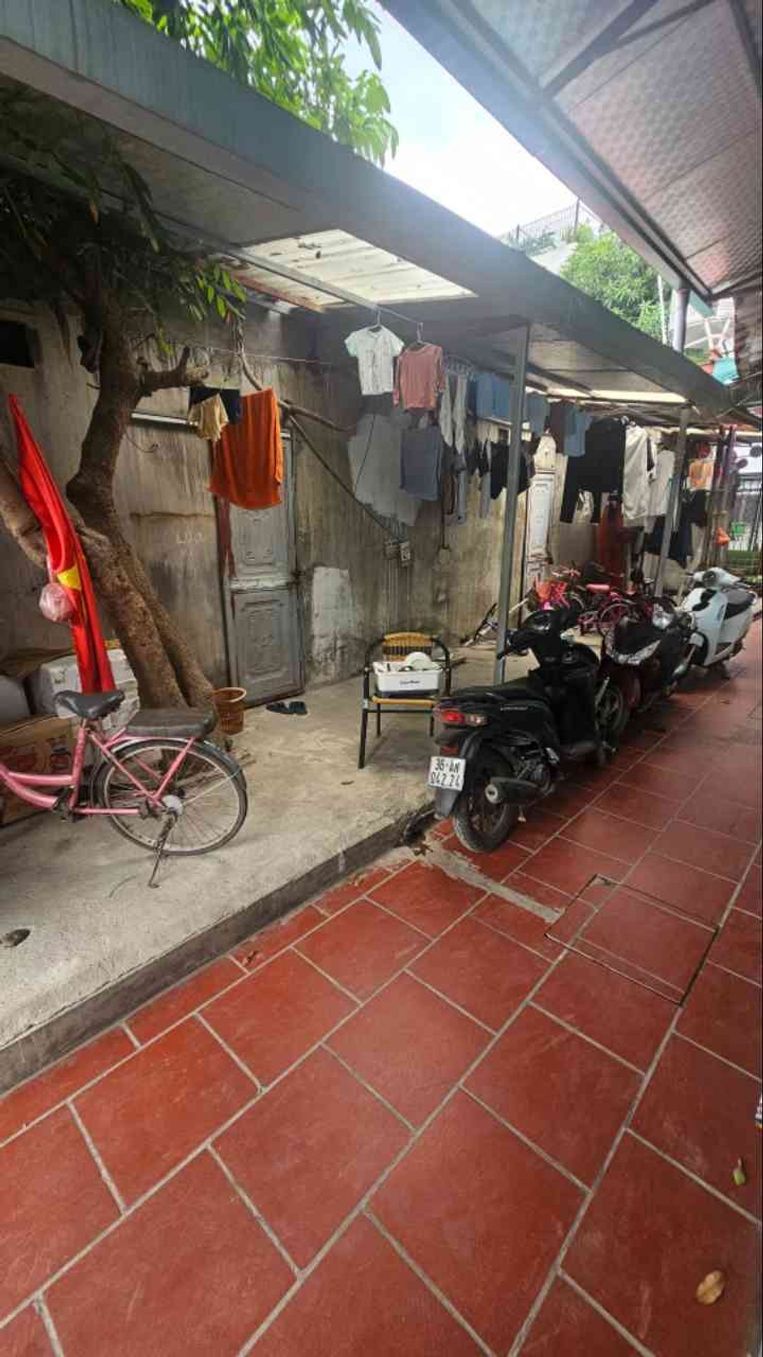 Bán nhà Đông Thiên - diện tích 37m2 2 tầng - Ô tô nhỏ đỗ cổng - giá 1,6 tỷ