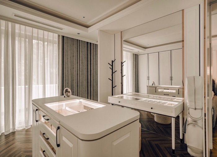 Bán nhà Trần Thủ Độ - diện tích 273m2 4 tầng - Biệt thự Châu Âu - giá 69,2 tỷ