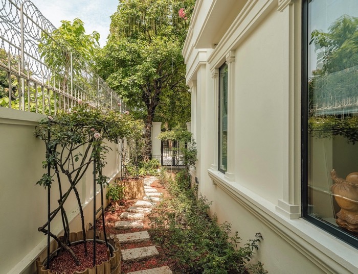 Bán nhà Trần Thủ Độ - diện tích 273m2 4 tầng - Biệt thự Châu Âu - giá 69,2 tỷ