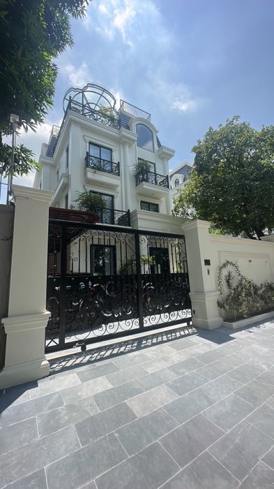 Bán nhà Trần Thủ Độ - diện tích 273m2 4 tầng - Biệt thự Châu Âu - giá 69,2 tỷ