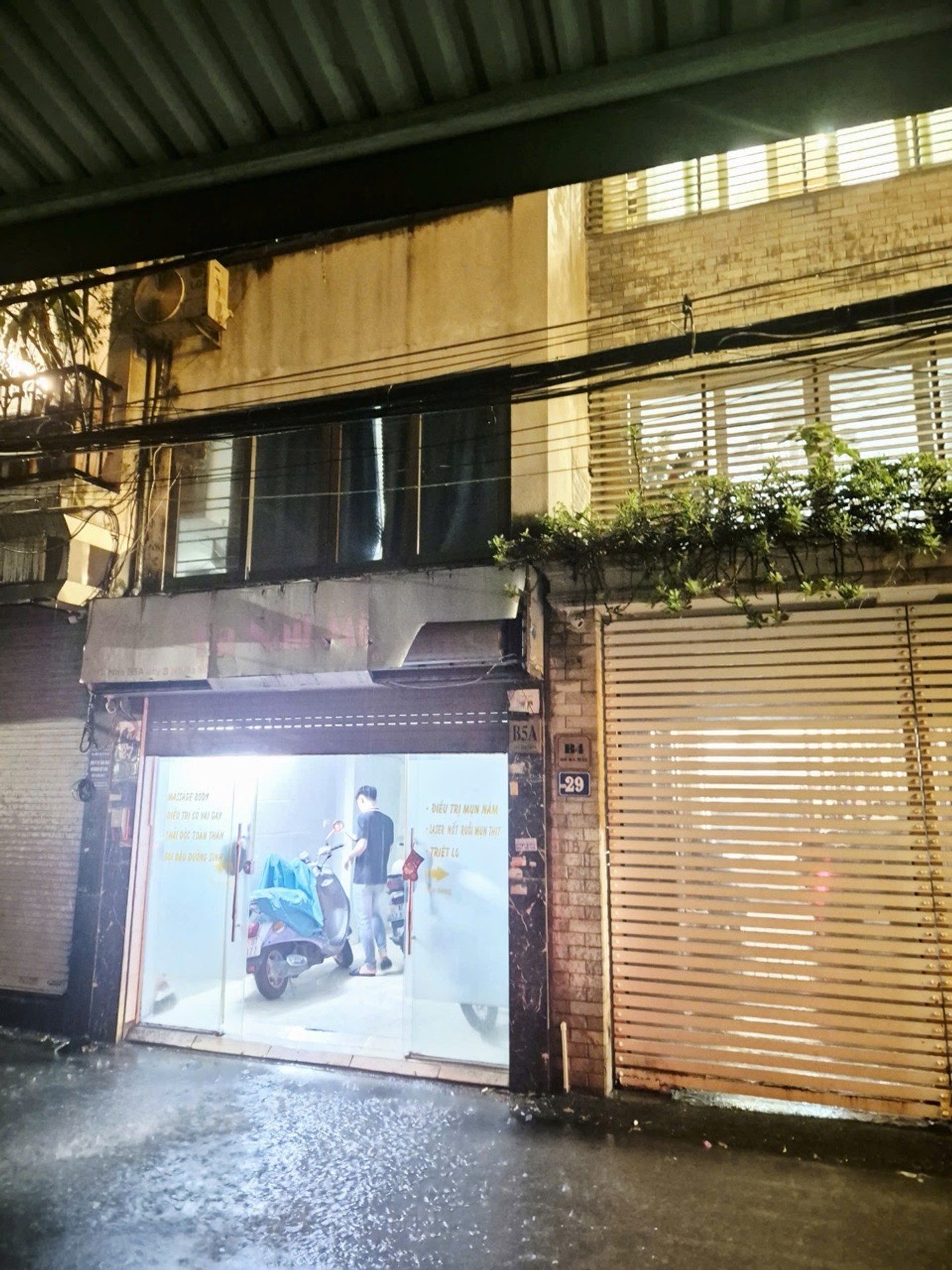 Bán nhà Ô Đồng Lầm - diện tích 32m2 5 tầng - ô tô vào nhà - giá 12,5 tỷ