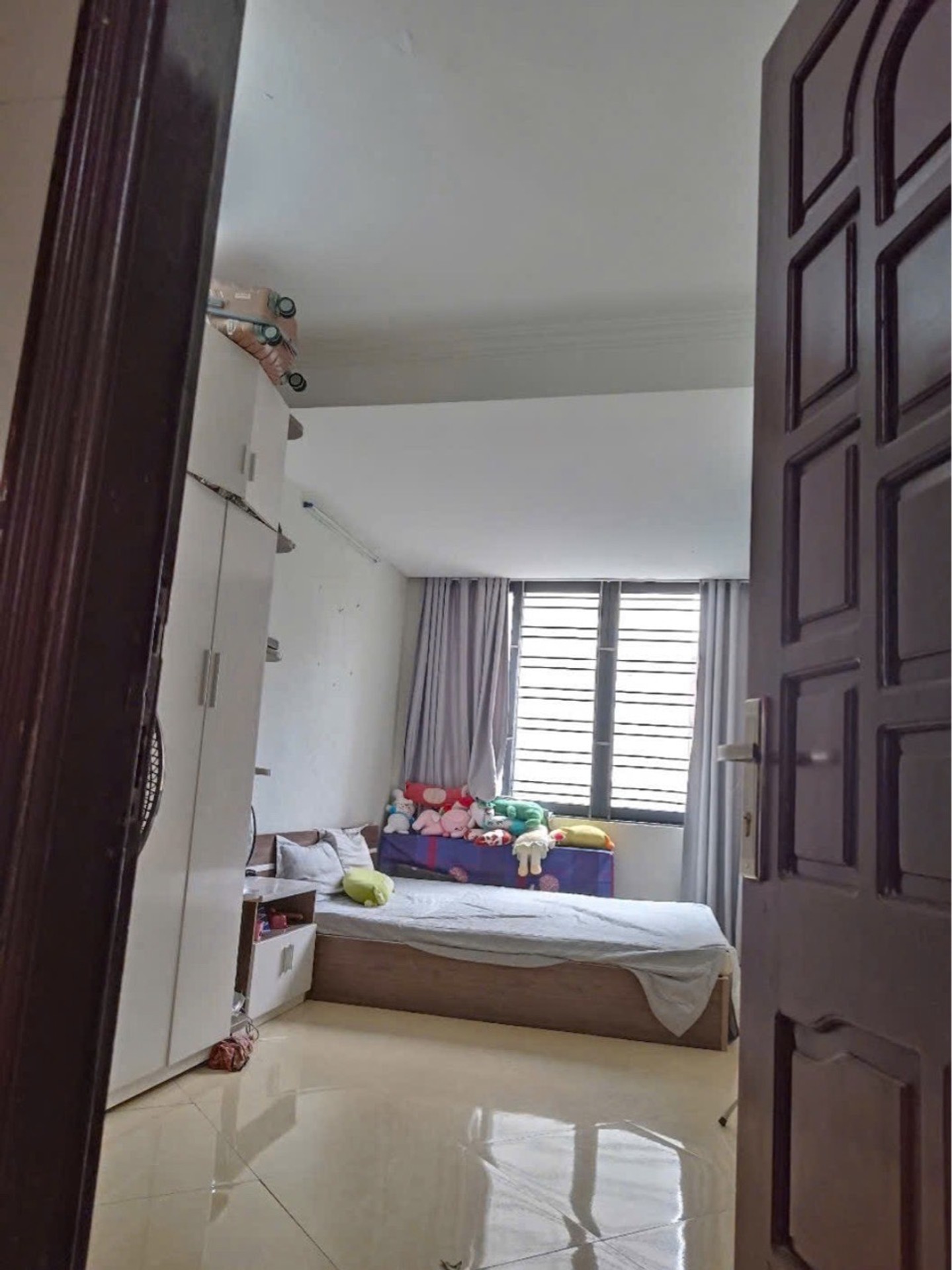 Bán nhà Ô Đồng Lầm - diện tích 32m2 5 tầng - ô tô vào nhà - giá 12,5 tỷ