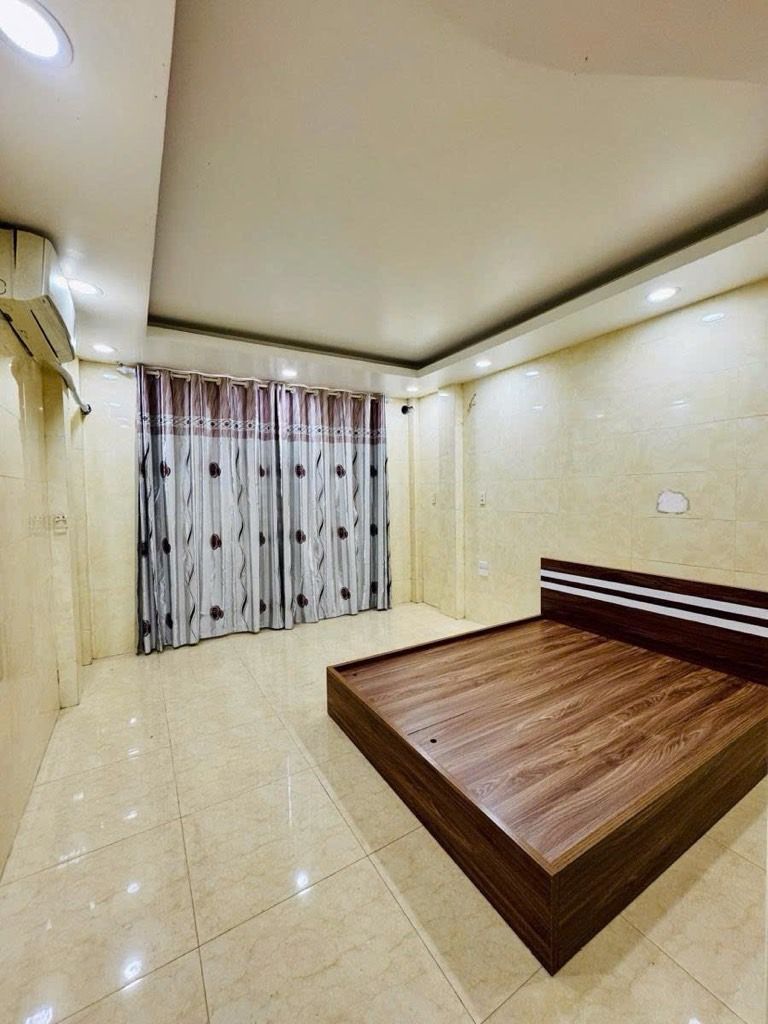 Bán nhà Tân Mai - diện tích 27m2 5 tầng - Nhà đẹp hiếm có - giá 8,6 tỷ