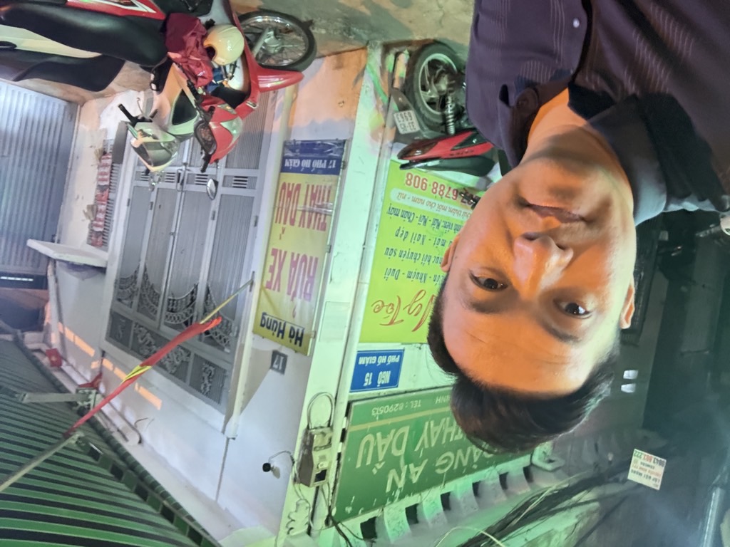 Bán nhà Hồ Giám - diện tích 84m2 2 tầng - Ô tô tránh - giá 43 tỷ