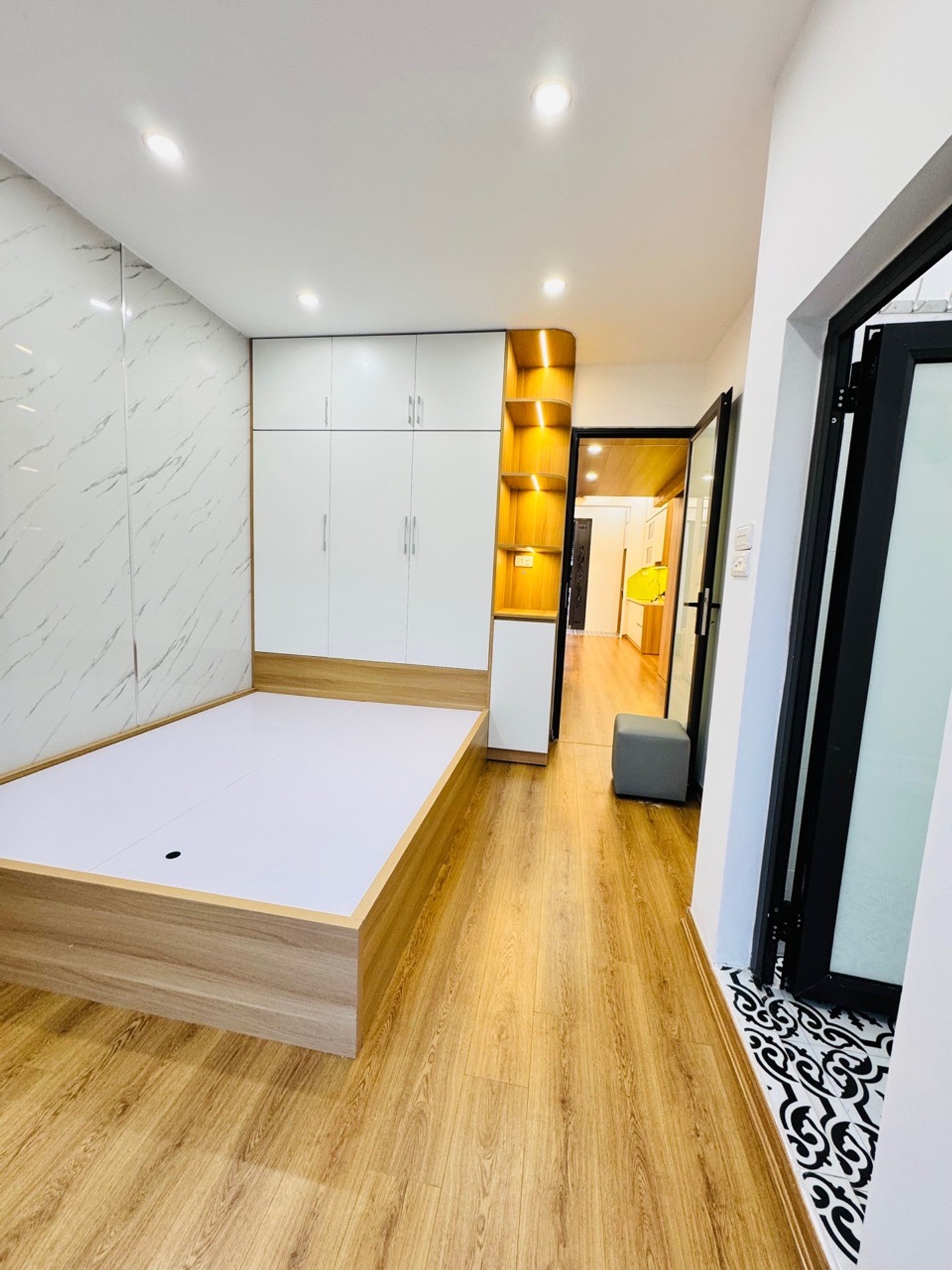 Bán nhà Thọ Lão - diện tích 60m2 1 tầng - Căn hộ đẹp, đầy đủ nội thất - giá 3,85 tỷ