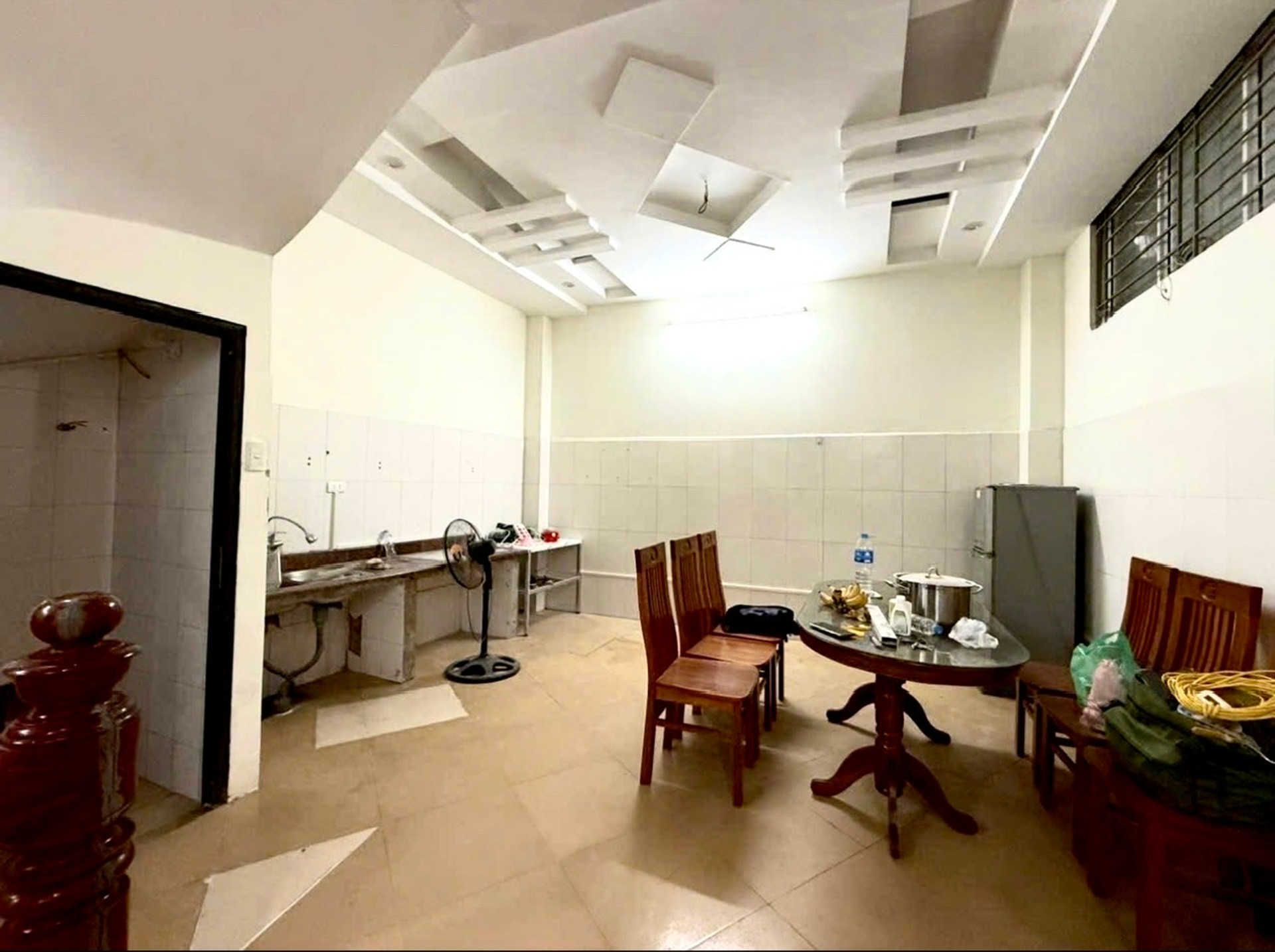 Bán nhà Định Công Thượng - diện tích 43m2 4 tầng - Lô góc, ô tô thông - giá 9,2 tỷ