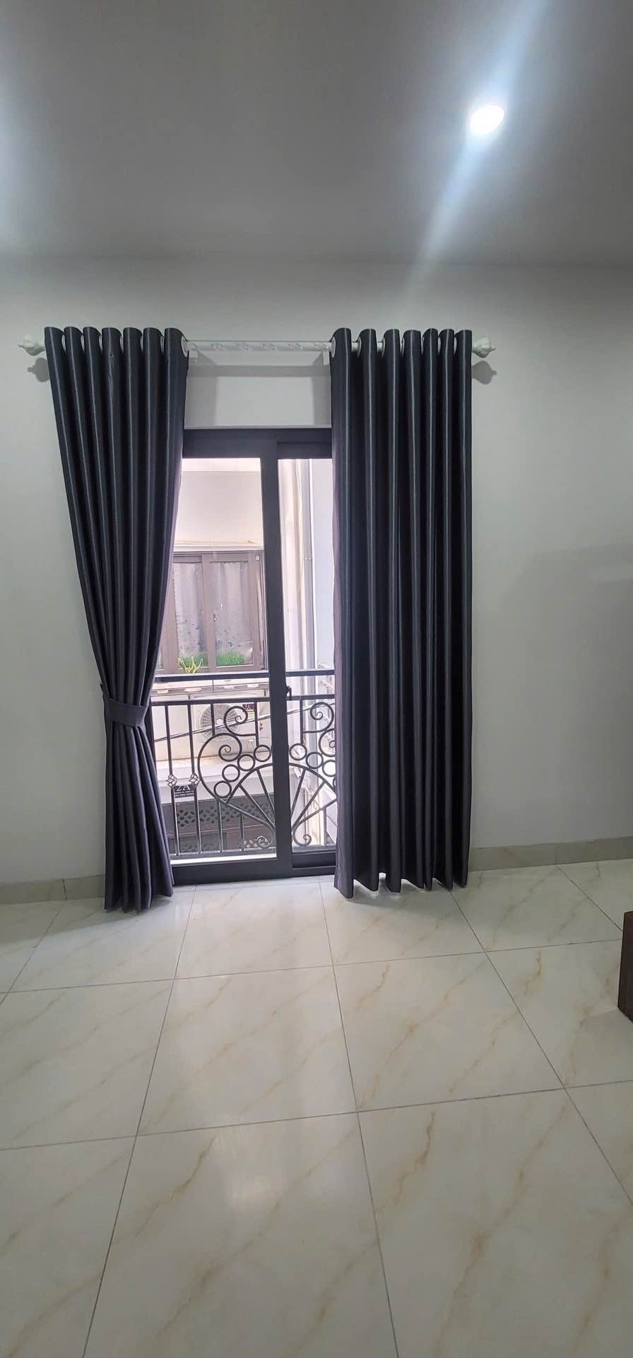 Bán nhà Định Công Thượng - diện tích 51m2 6 tầng - Lô góc - giá 14,5 tỷ