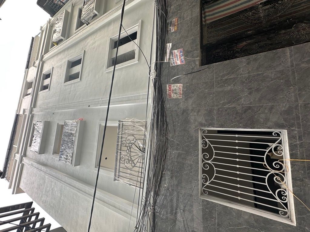 Bán nhà Định Công Thượng - diện tích 51m2 6 tầng - Lô góc - giá 14,5 tỷ