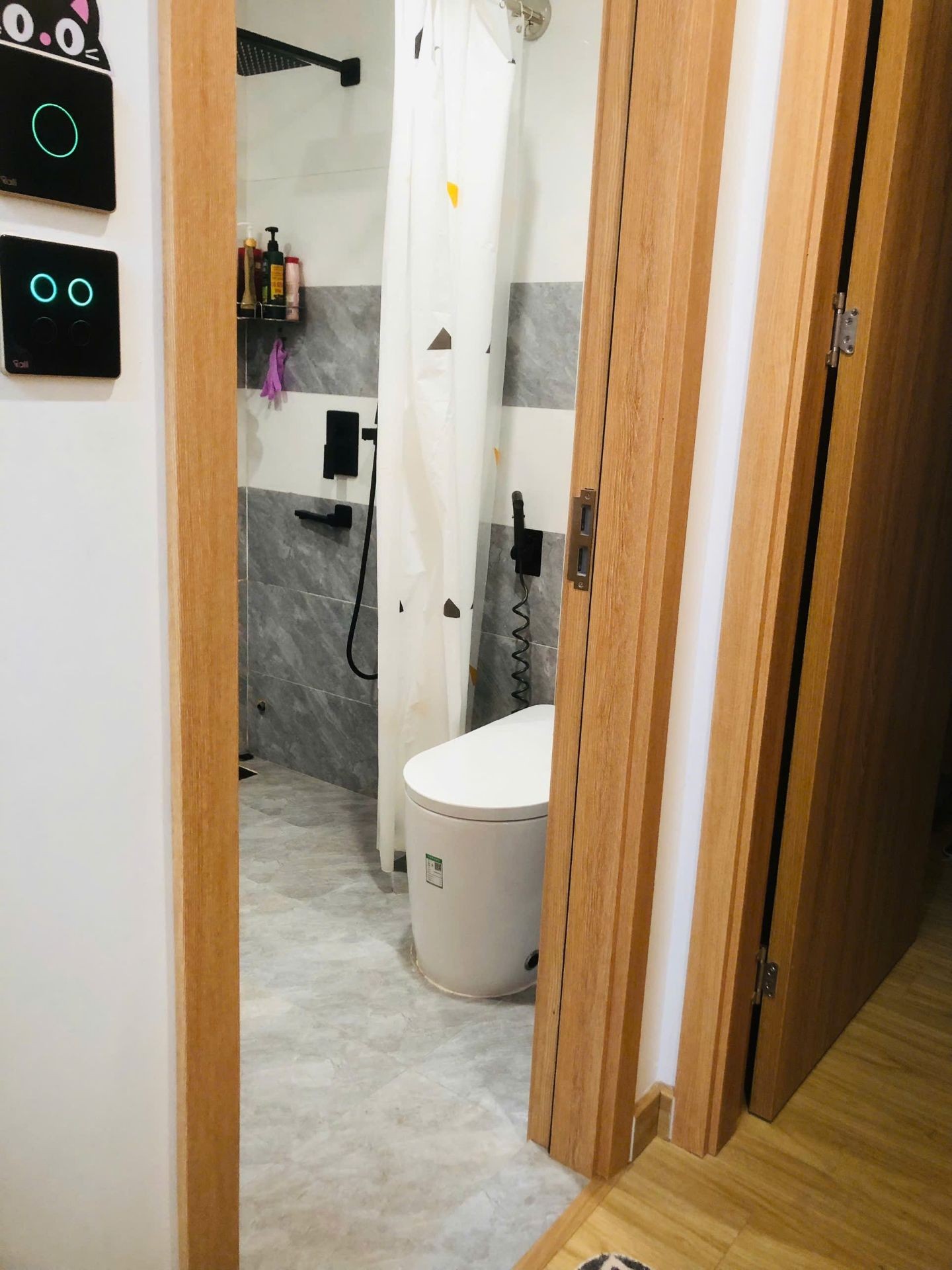 Bán nhà Ngọc Hồi - diện tích 69m2 16 tầng - Căn hộ 2 ngủ - 5,45 tỷ