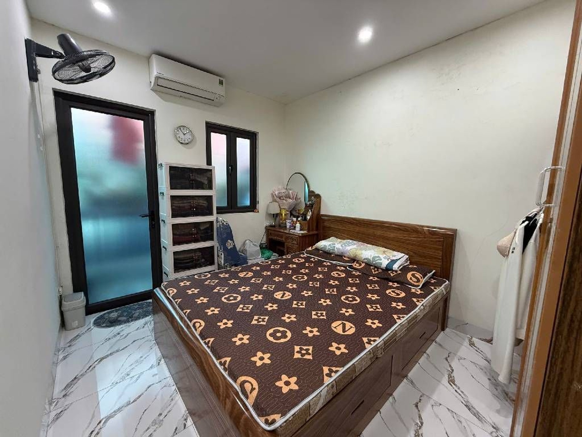 Bán nhà Tân Khai - diện tích 32m2 2 tầng - Nhà đẹp gần phố - giá 2,58 tỷ