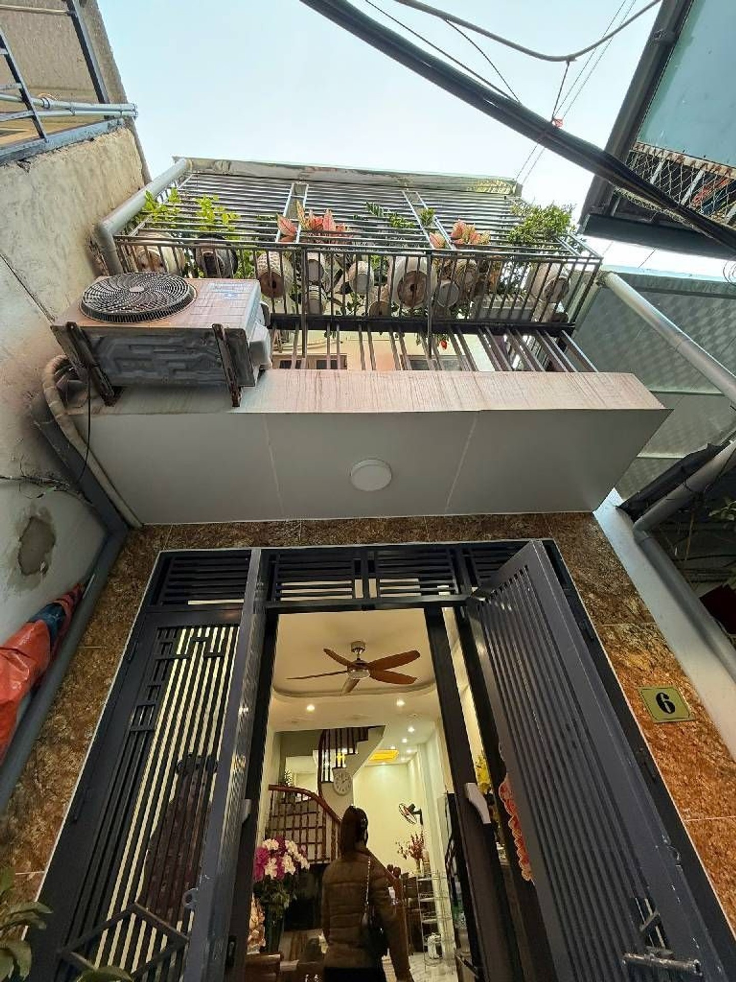 Bán nhà Tân Khai - diện tích 32m2 2 tầng - Nhà đẹp gần phố - giá 2,58 tỷ