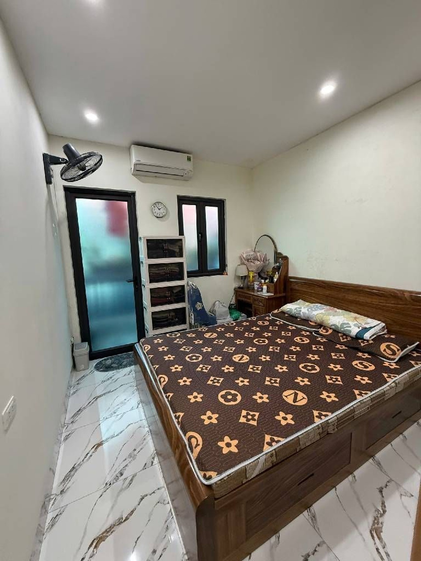 Bán nhà Tân Khai - diện tích 32m2 2 tầng - Nhà đẹp gần phố - giá 2,58 tỷ