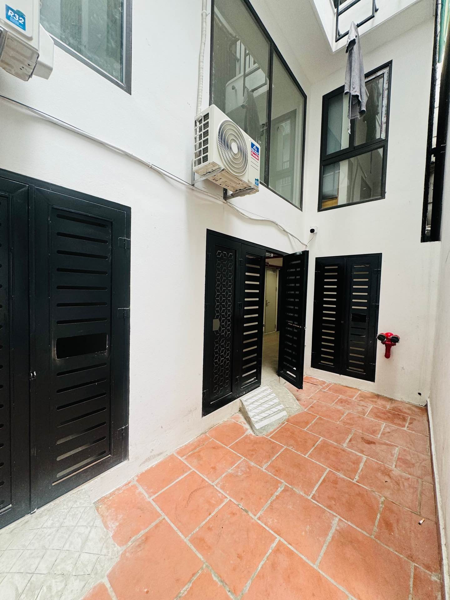 Bán nhà Hai Bà Trưng - diện tích 48m2 6 tầng - Thang máy - giá 11,9 tỷ