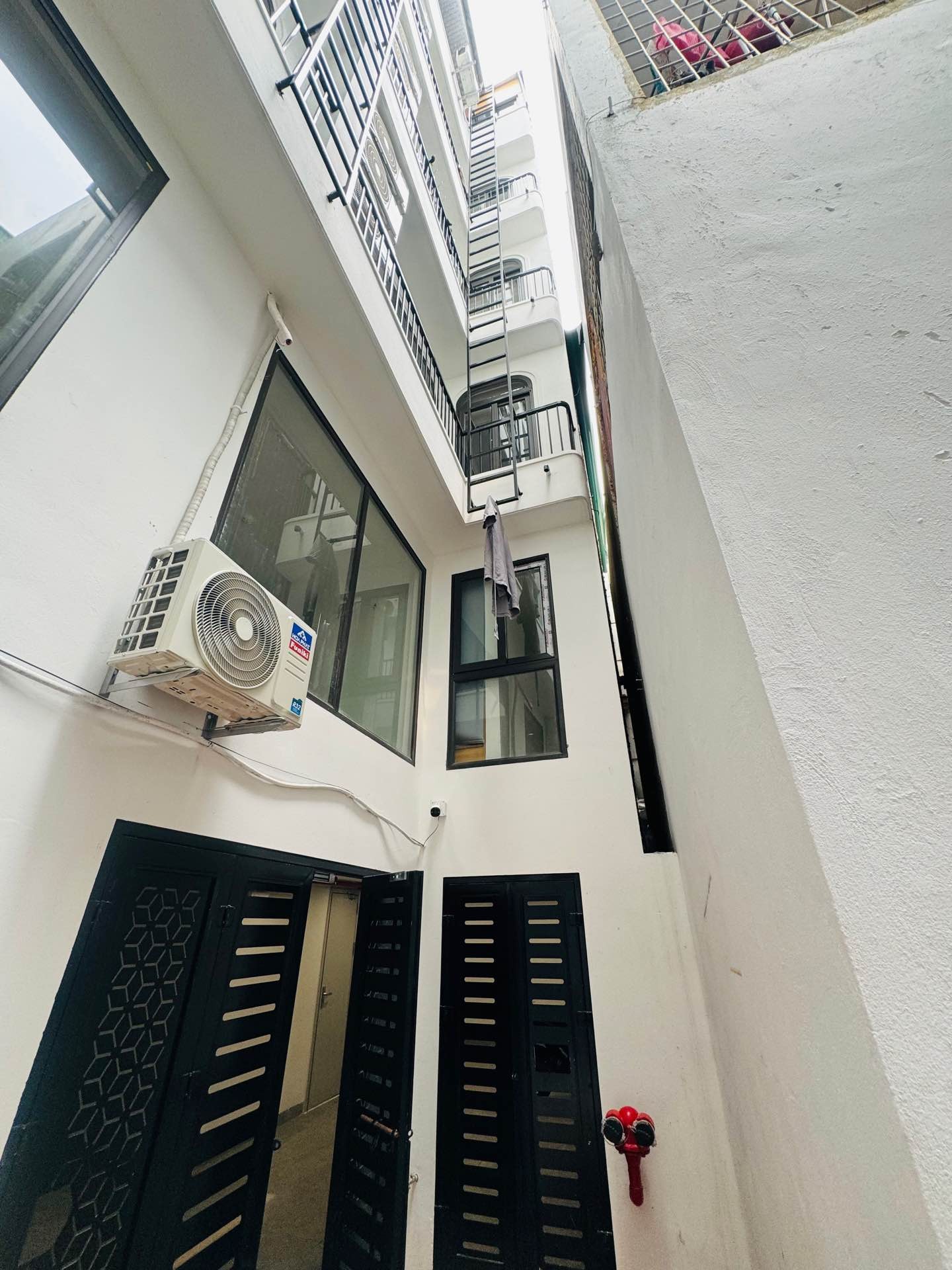 Bán nhà Hai Bà Trưng - diện tích 48m2 6 tầng - Thang máy - giá 11,9 tỷ