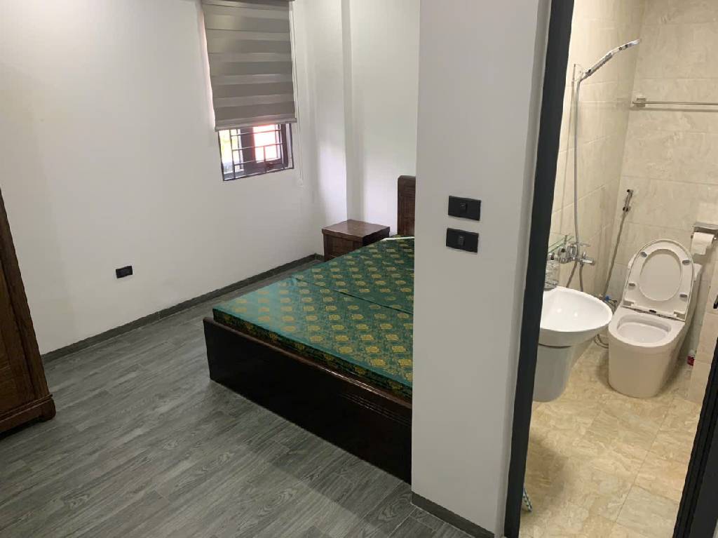 Bán nhà Bùi Ngọc Dương - diện tích 72m2 6 tầng - ô tô tránh - giá 31,5 tỷ