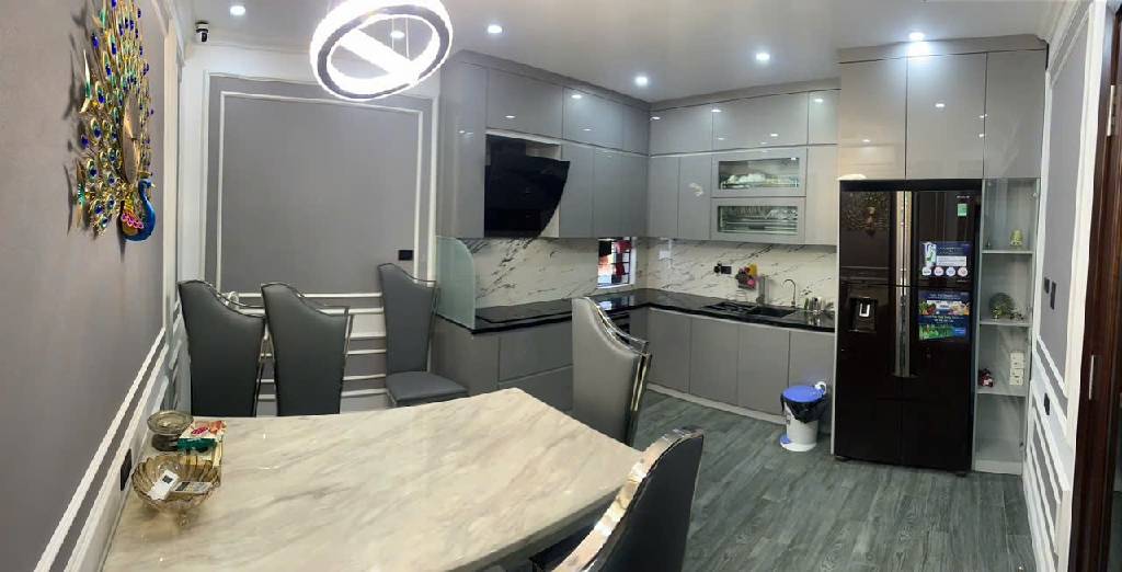 Bán nhà Bùi Ngọc Dương - diện tích 72m2 6 tầng - ô tô tránh - giá 31,5 tỷ