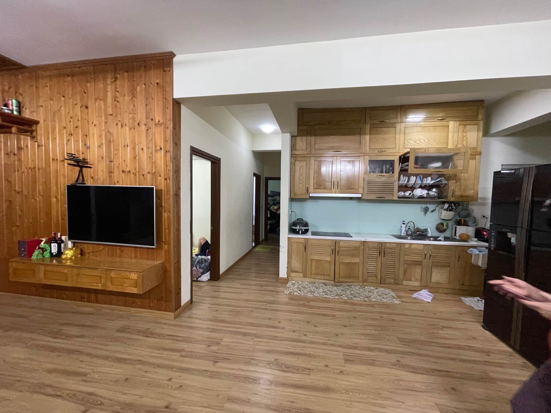 Bán căn hộ Thông Tấn Xã - diện tích 110m2 1 tầng - Lô góc thoáng - giá 9 tỷ