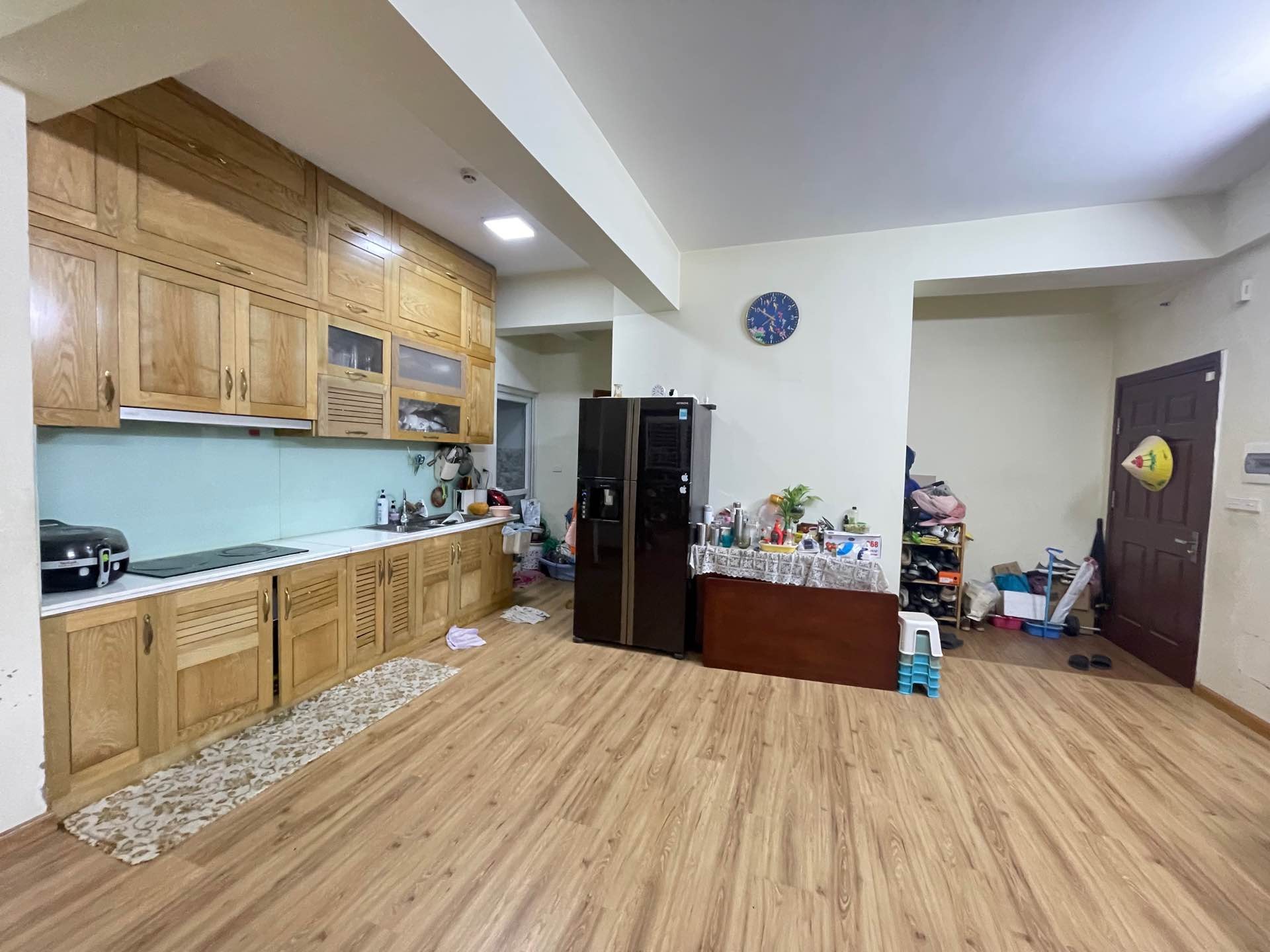 Bán căn hộ Thông Tấn Xã - diện tích 110m2 1 tầng - Lô góc thoáng - giá 9 tỷ