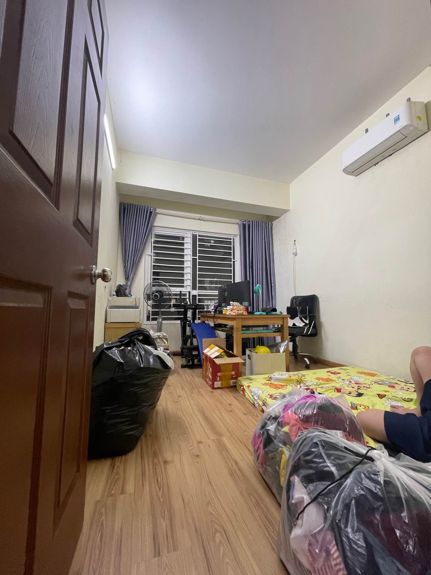 Bán căn hộ Thông Tấn Xã - diện tích 110m2 1 tầng - Lô góc thoáng - giá 9 tỷ