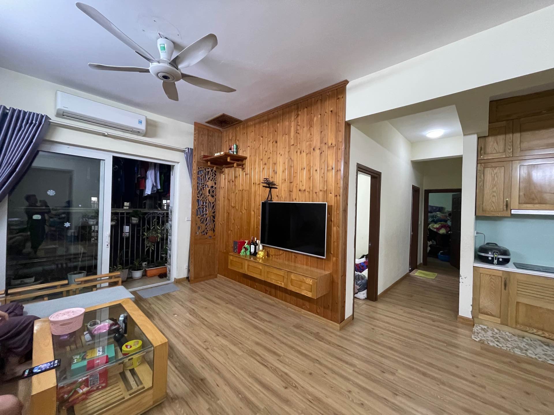 Bán căn hộ Thông Tấn Xã - diện tích 110m2 1 tầng - Lô góc thoáng - giá 9 tỷ