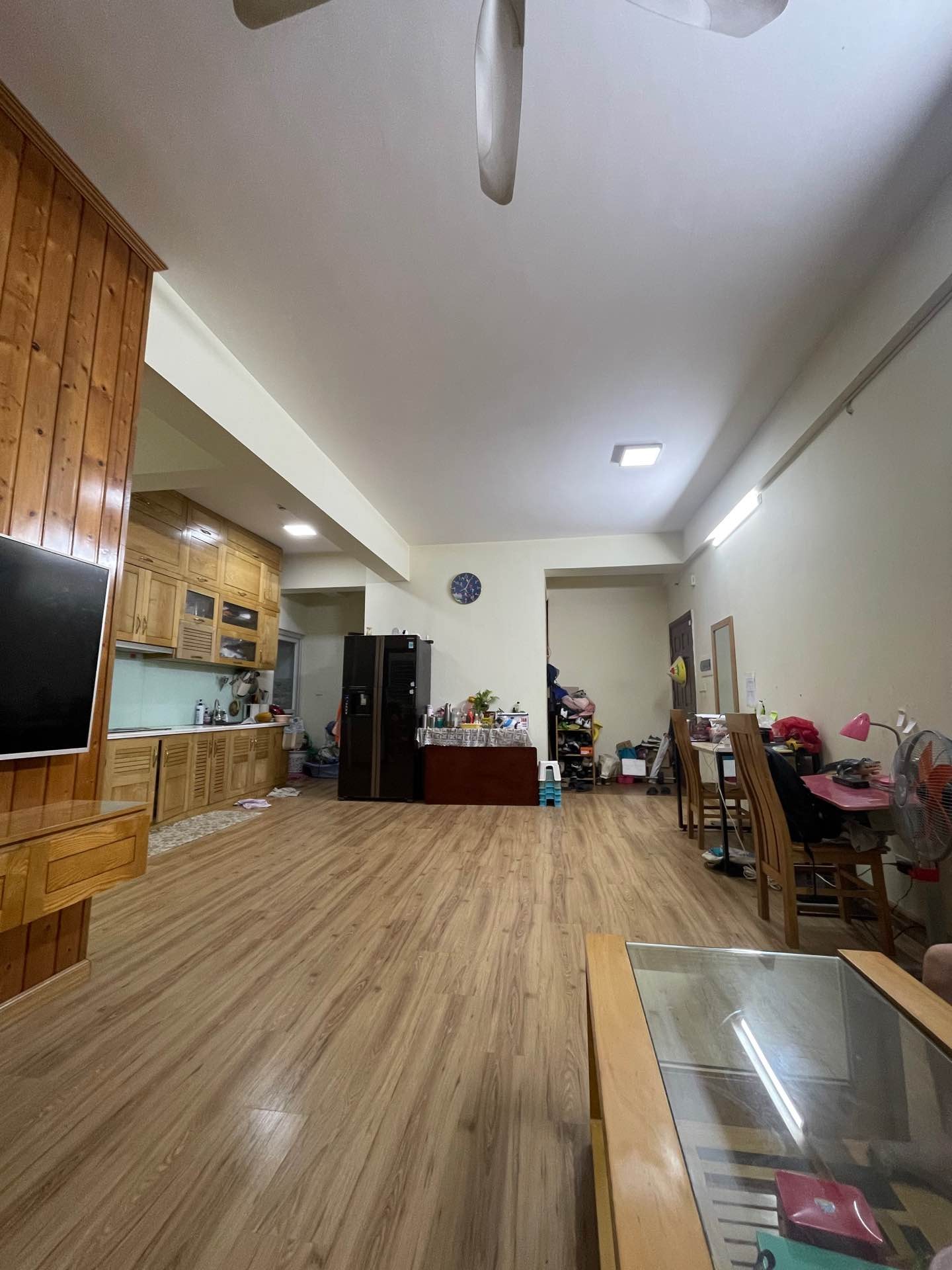 Bán căn hộ Thông Tấn Xã - diện tích 110m2 1 tầng - Lô góc thoáng - giá 9 tỷ