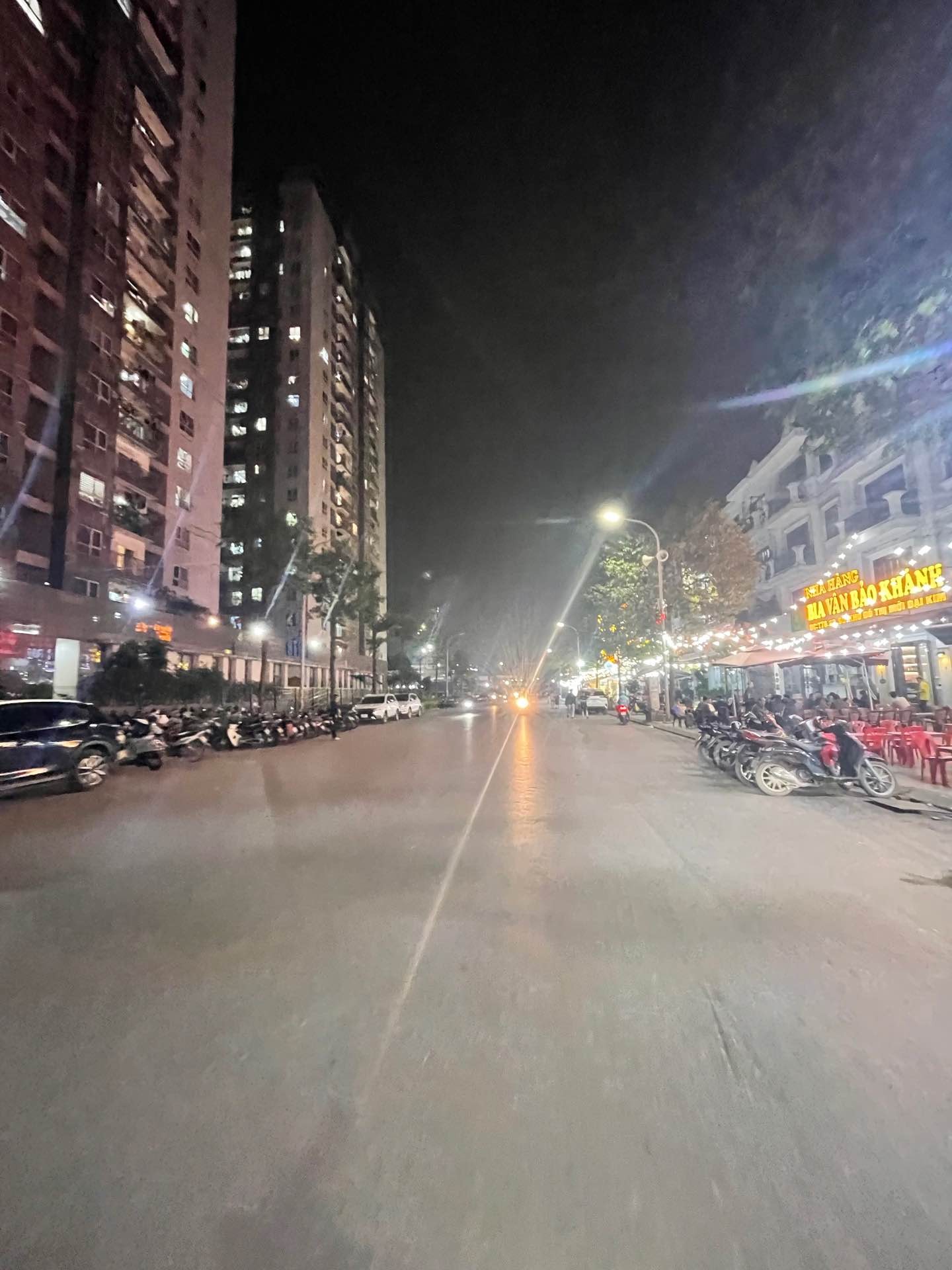 Bán căn hộ Thông Tấn Xã - diện tích 110m2 1 tầng - Lô góc thoáng - giá 9 tỷ