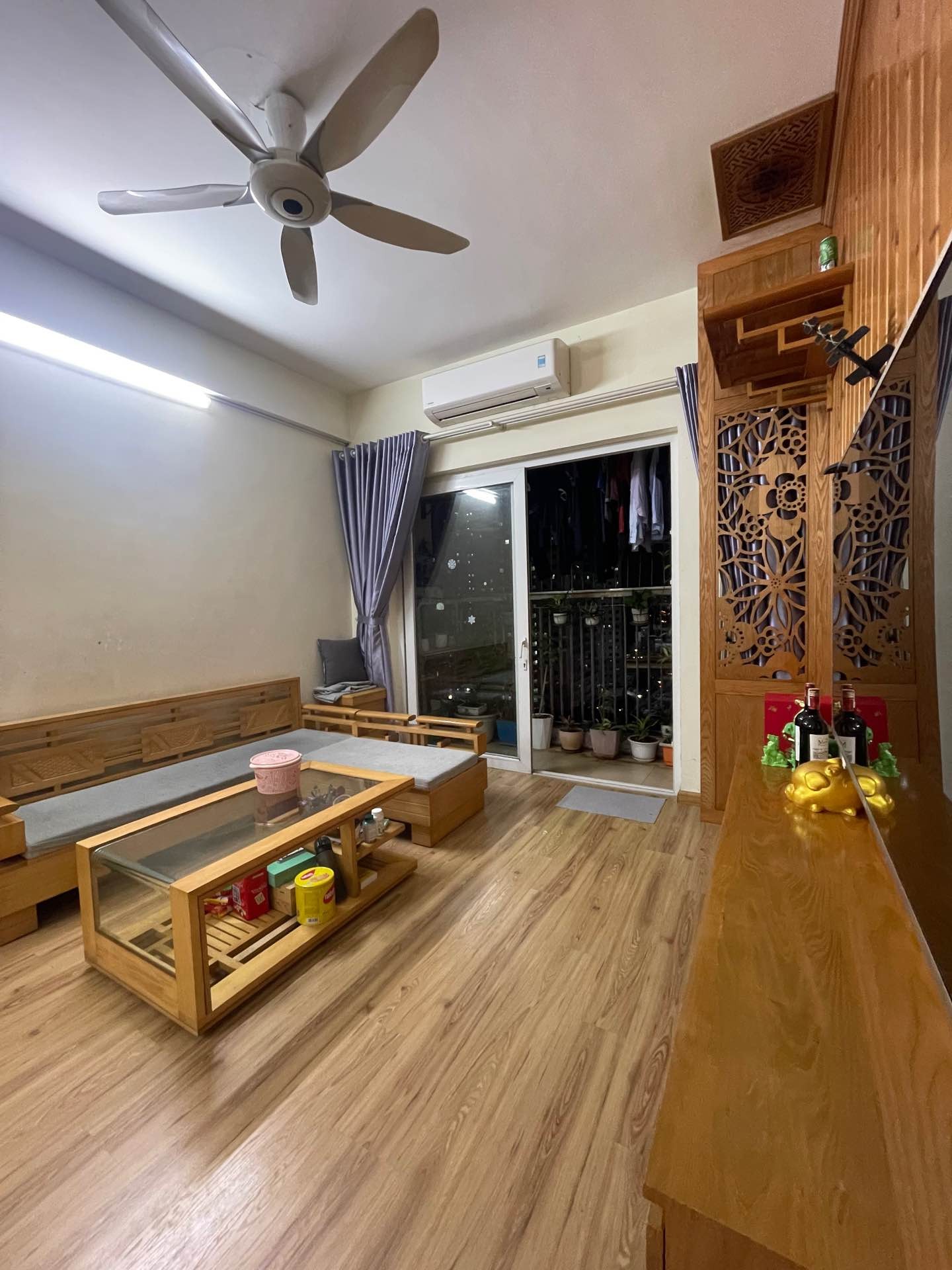 Bán căn hộ Thông Tấn Xã - diện tích 110m2 1 tầng - Lô góc thoáng - giá 9 tỷ