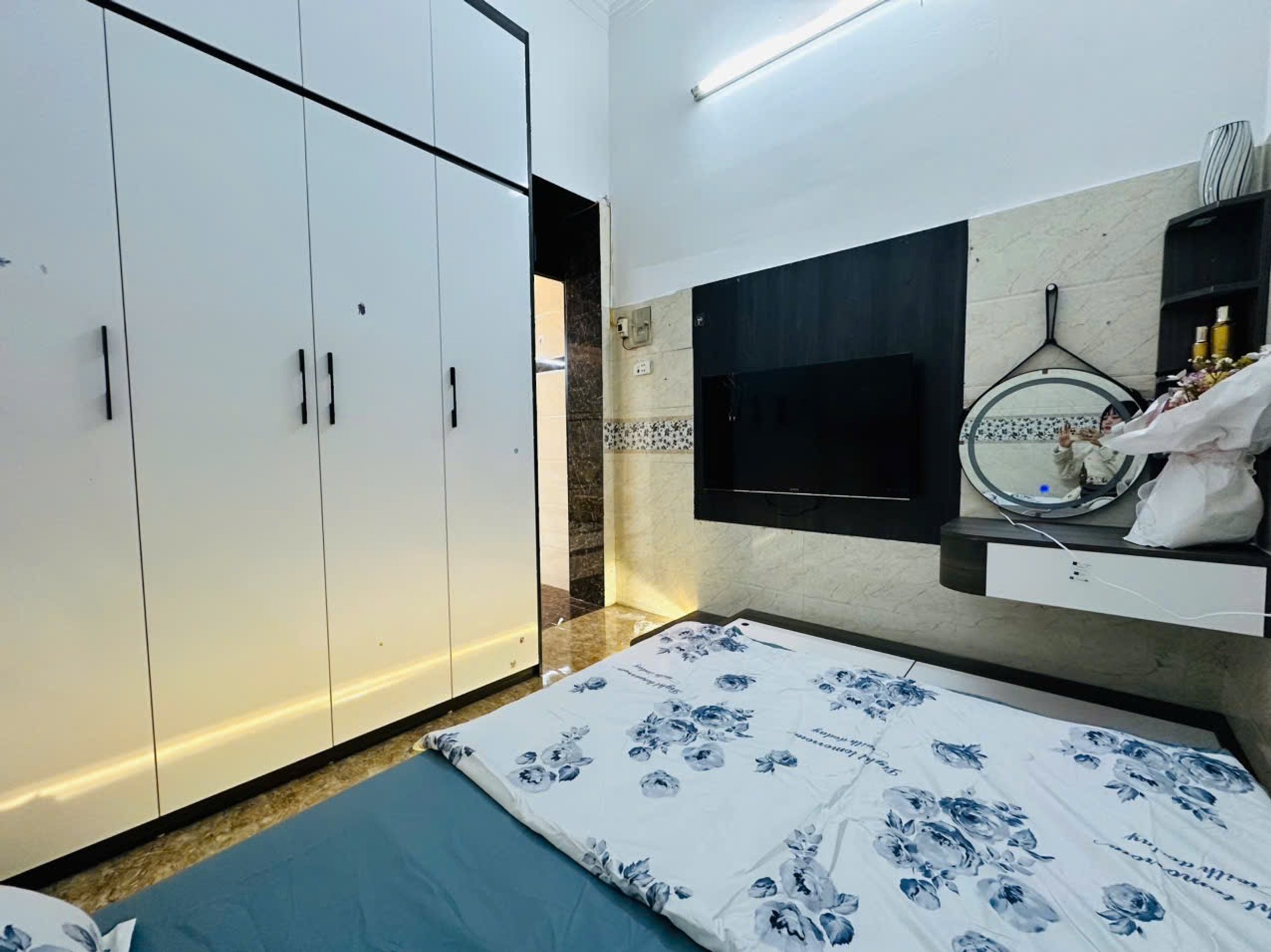 Bán nhà Lương Yên - diện tích 80m2 2 tầng - Nhà đẹp, vị trí đẹp - giá 3,9 tỷ