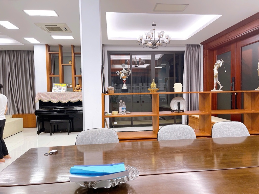 Bán nhà Bắc Linh Đàm - diện tích 230m2 5 tầng - Lô góc 3 mặt thoáng - giá 72 tỷ