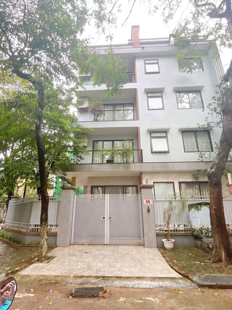 Bán nhà Bắc Linh Đàm - diện tích 230m2 5 tầng - Lô góc 3 mặt thoáng - giá 72 tỷ