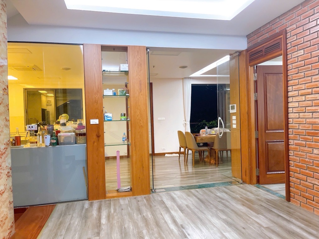 Bán nhà Bắc Linh Đàm - diện tích 230m2 5 tầng - Lô góc 3 mặt thoáng - giá 72 tỷ