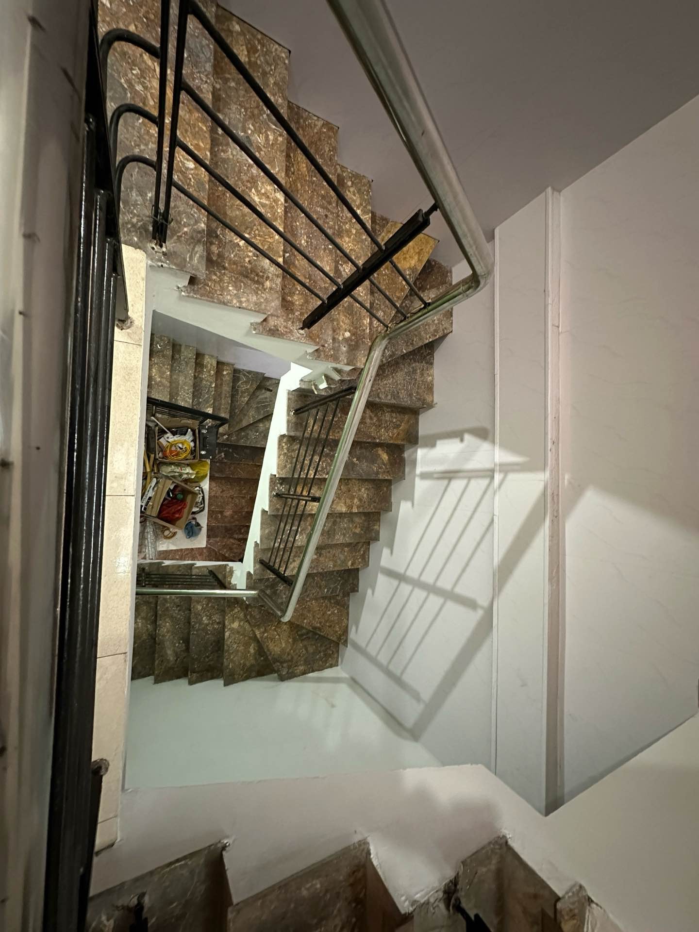 Bán nhà Nguyễn Trãi - diện tích 55m2 5 tầng - Mặt phố siêu đắc địa - giá 34,5 tỷ