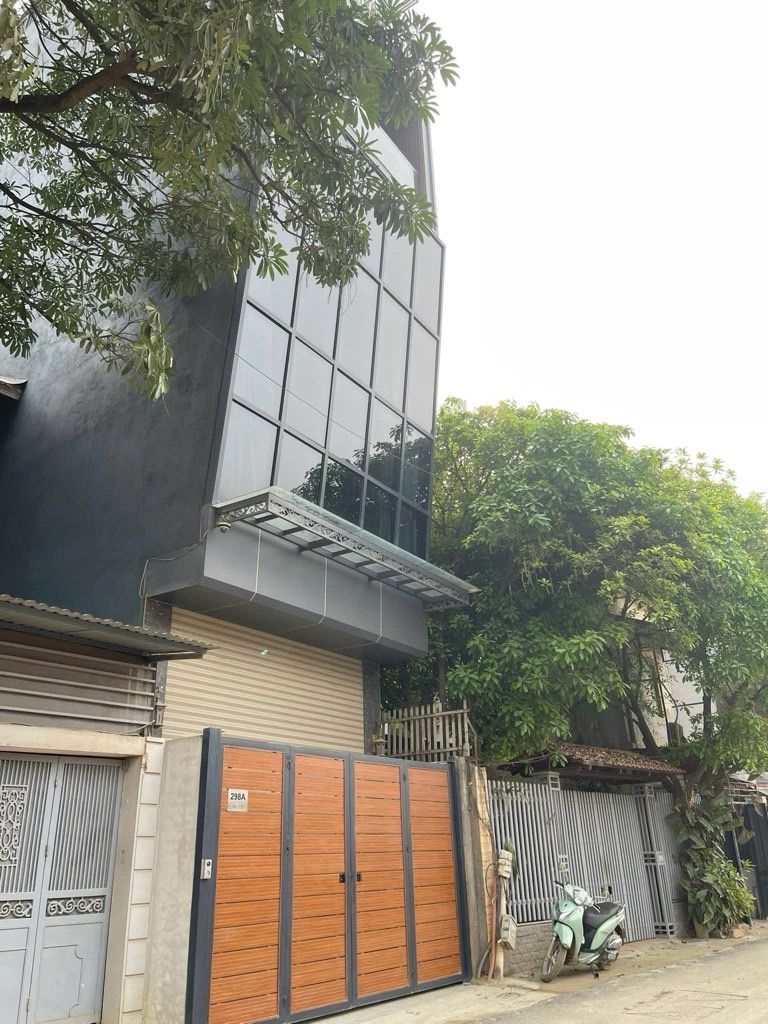 Bán nhà Âu Cơ - diện tích 110m2 7 tầng - Mặt phố kinh doanh - giá 41 tỷ