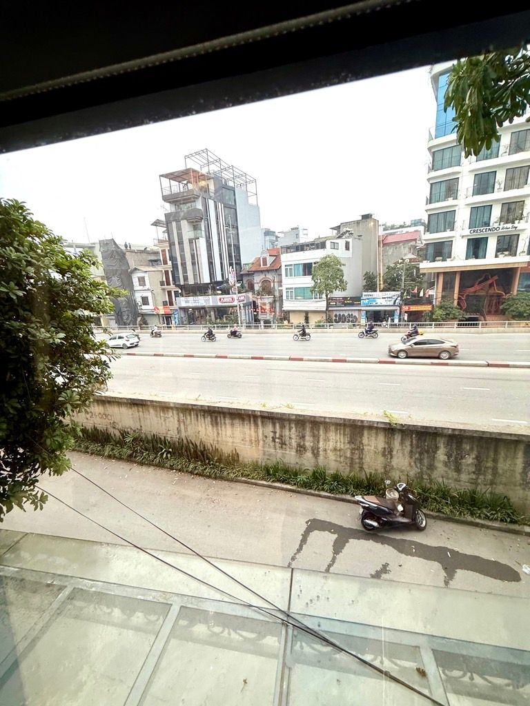 Bán nhà Âu Cơ - diện tích 110m2 7 tầng - Mặt phố kinh doanh - giá 41 tỷ