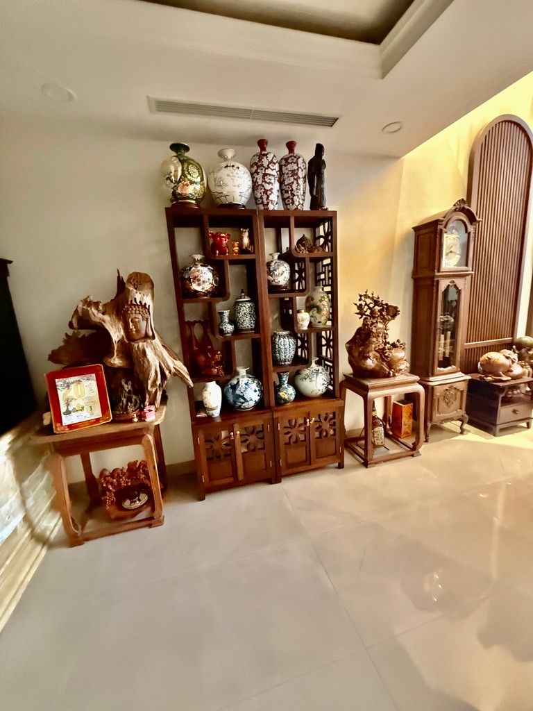 Bán nhà Âu Cơ - diện tích 110m2 7 tầng - Mặt phố kinh doanh - giá 41 tỷ