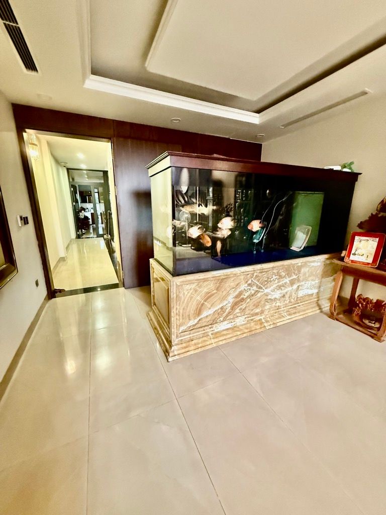 Bán nhà Âu Cơ - diện tích 110m2 7 tầng - Mặt phố kinh doanh - giá 41 tỷ