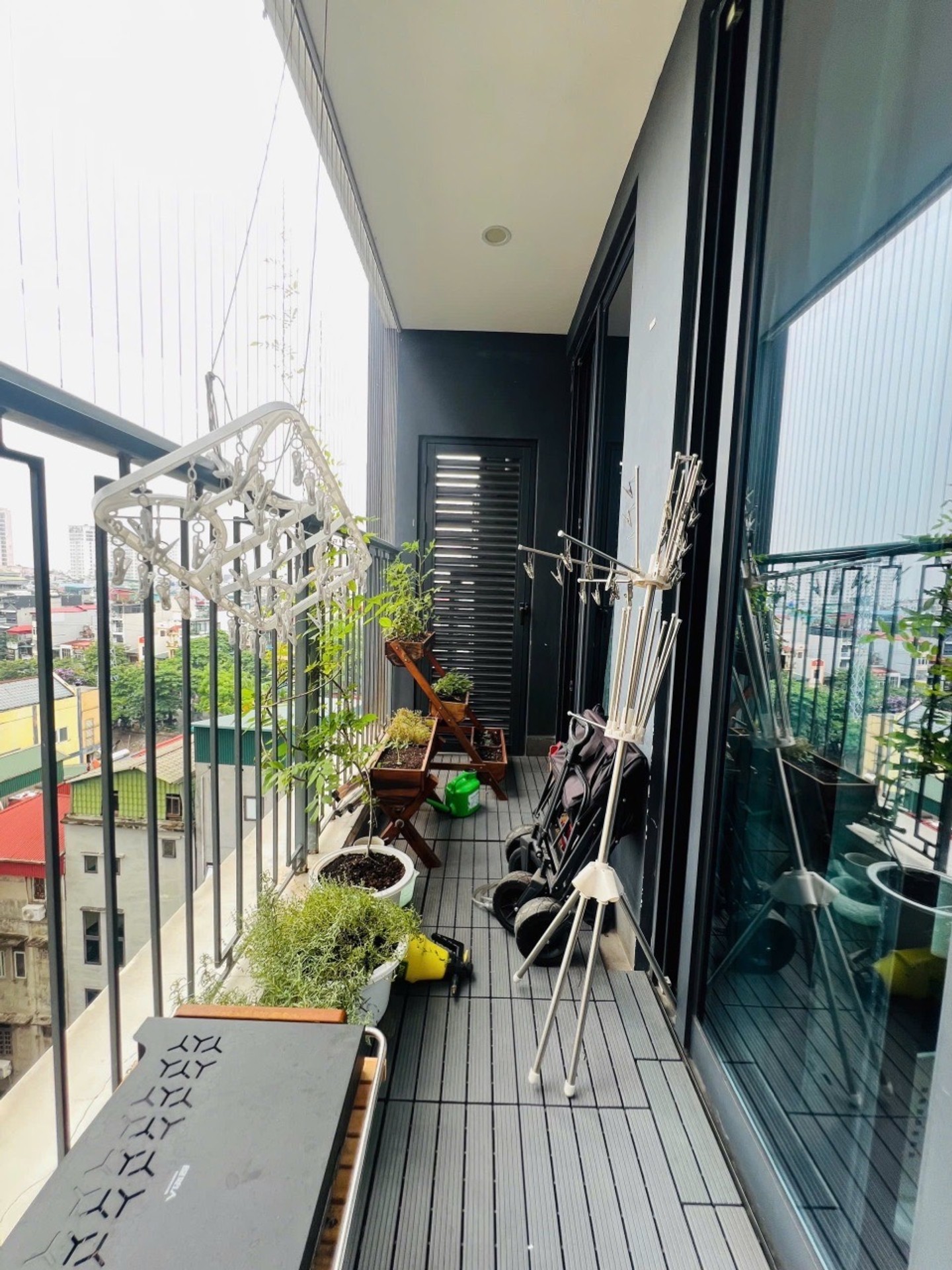 Bán nhà Minh Khai - diện tích 105m2 1 tầng - Căn góc, chung cư cao cấp - giá 15,65 tỷ