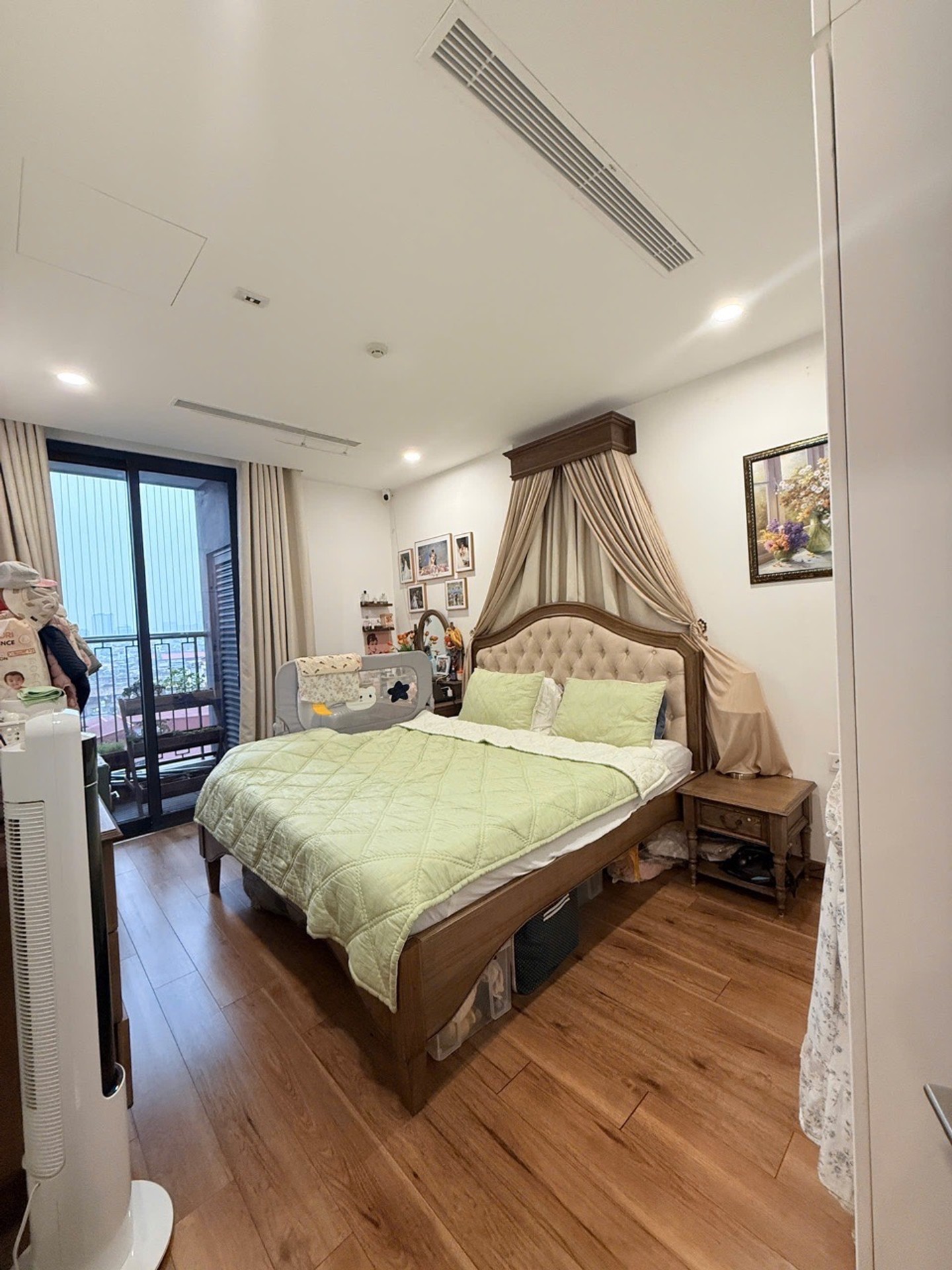 Bán nhà Minh Khai - diện tích 105m2 1 tầng - Căn góc, chung cư cao cấp - giá 15,65 tỷ