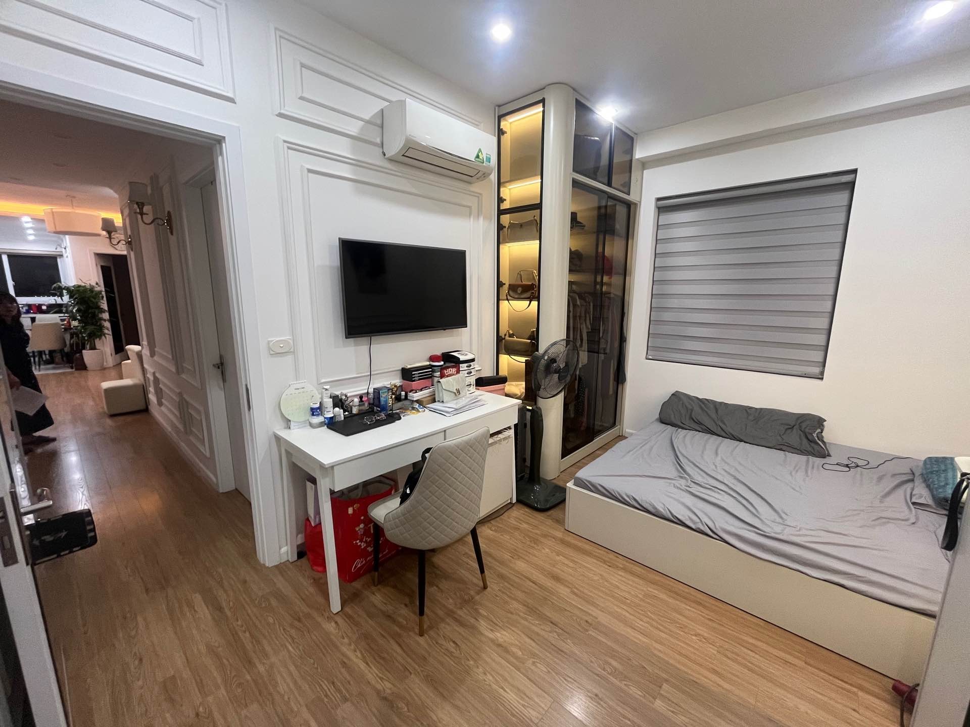 Bán nhà Đại Từ - diện tích 96m2 12 tầng - Căn hộ đẹp hoàn hảo - giá 8,4 tỷ