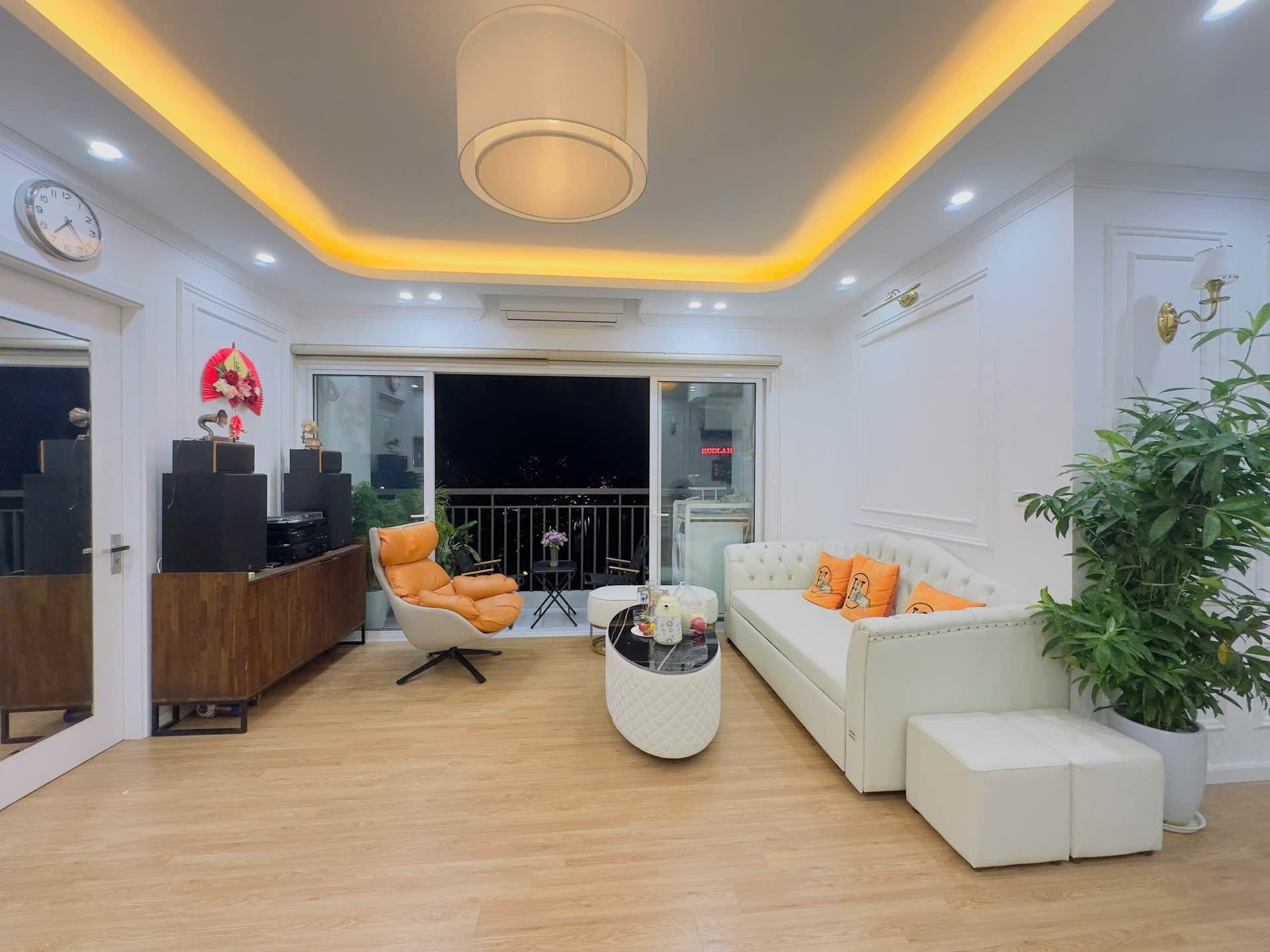 Bán nhà Đại Từ - diện tích 96m2 12 tầng - Căn hộ đẹp hoàn hảo - giá 8,4 tỷ